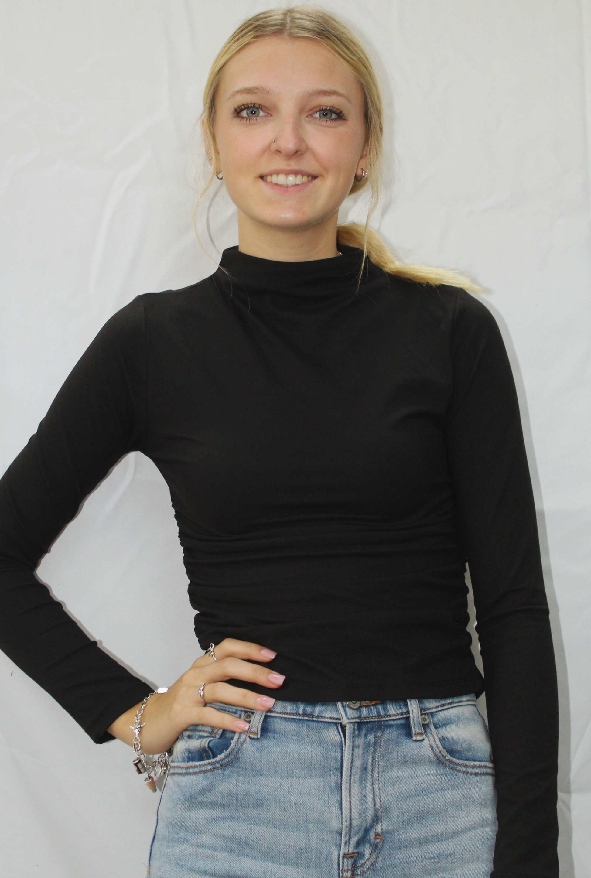 BLACK LONG SLEEVE HIGH NECK SIDE RUCHED WORKOUT TOP