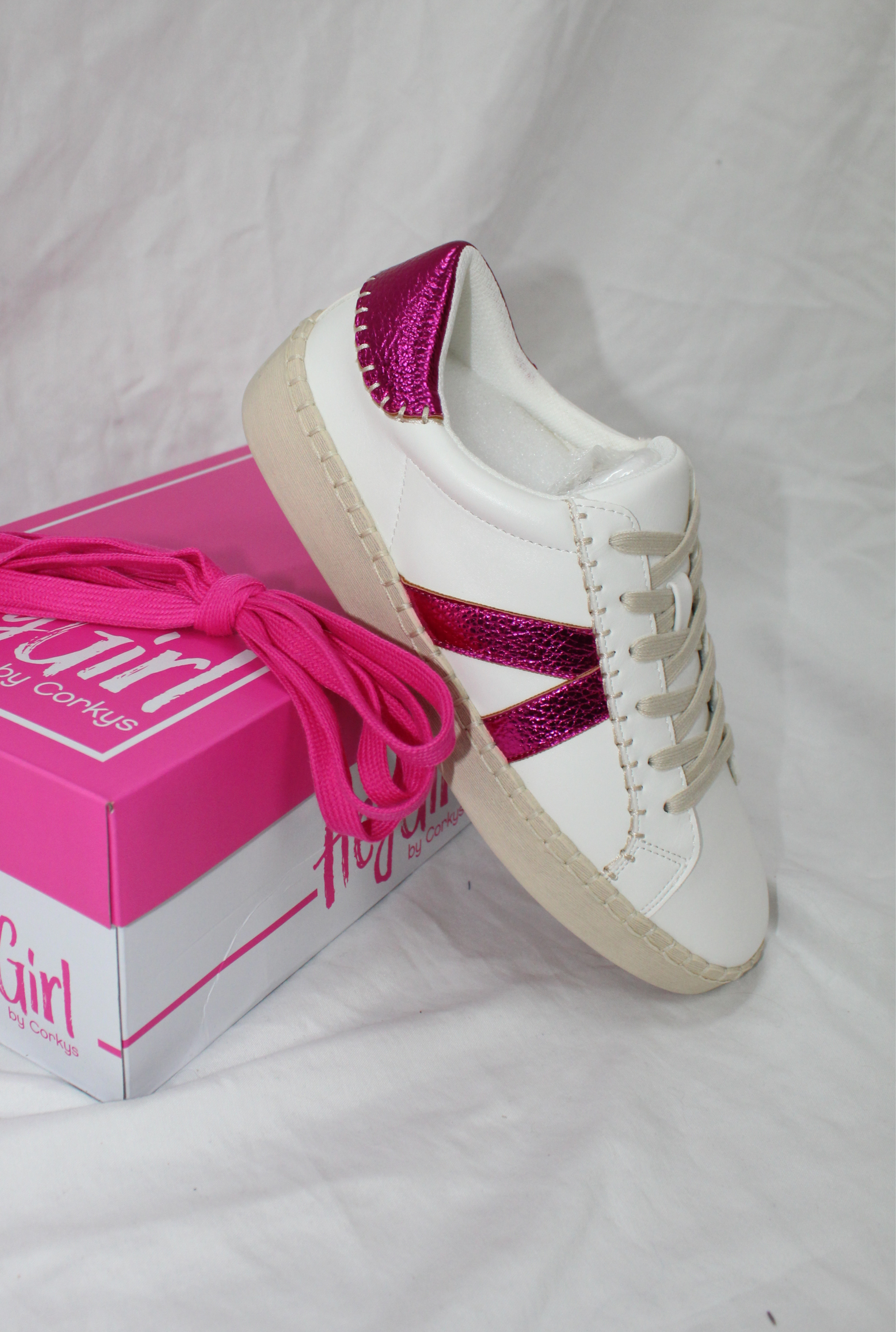 WHITE PINK FRIEND ZONE SNEAKERS