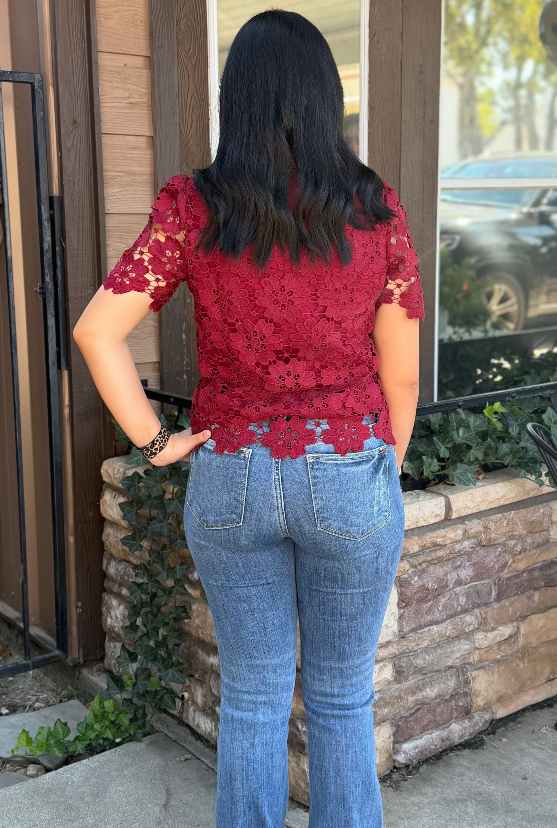 LILLY LACE EYELET TOP