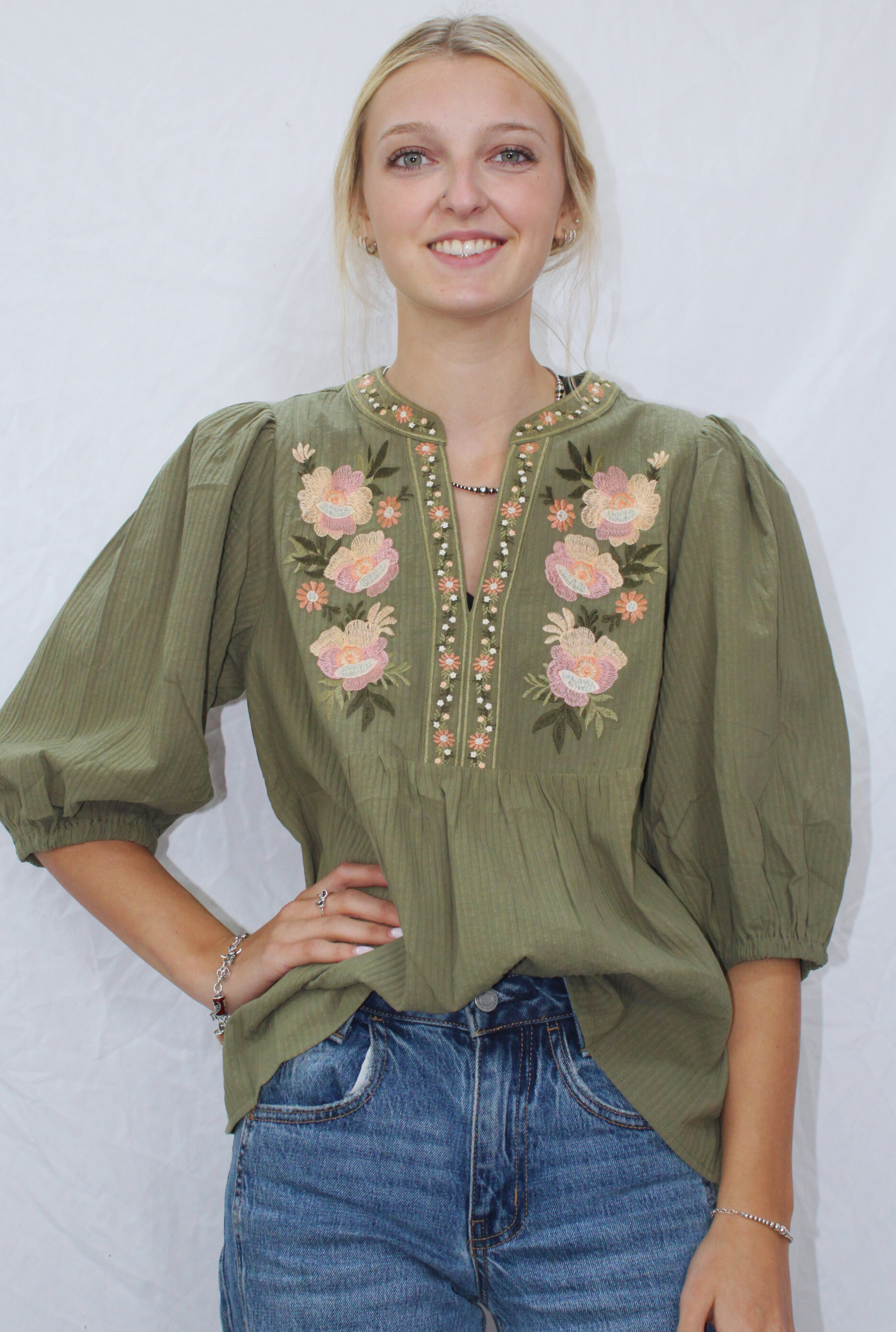 OLIVE HOLLY TOP