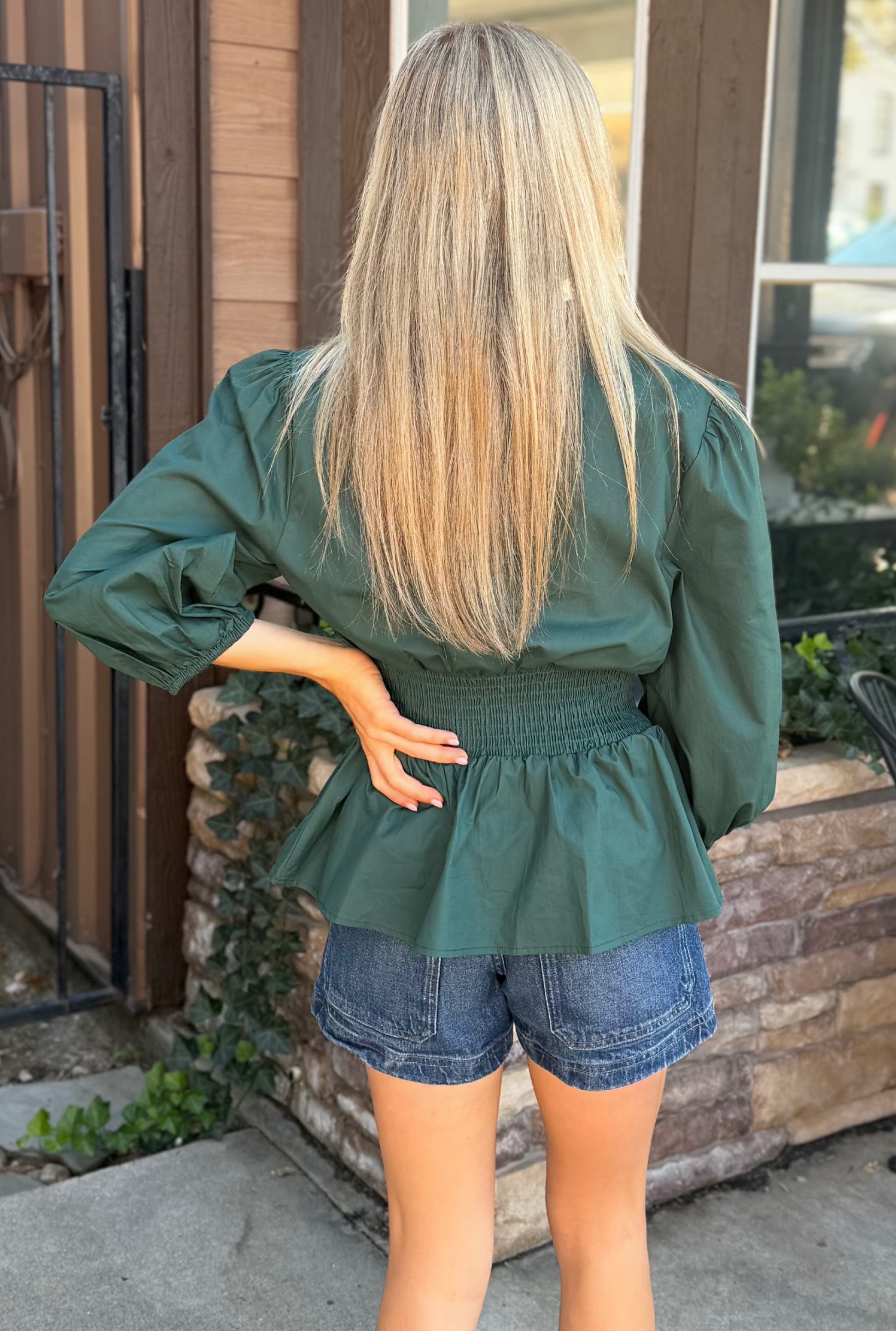 GREEN HOLLY TOP