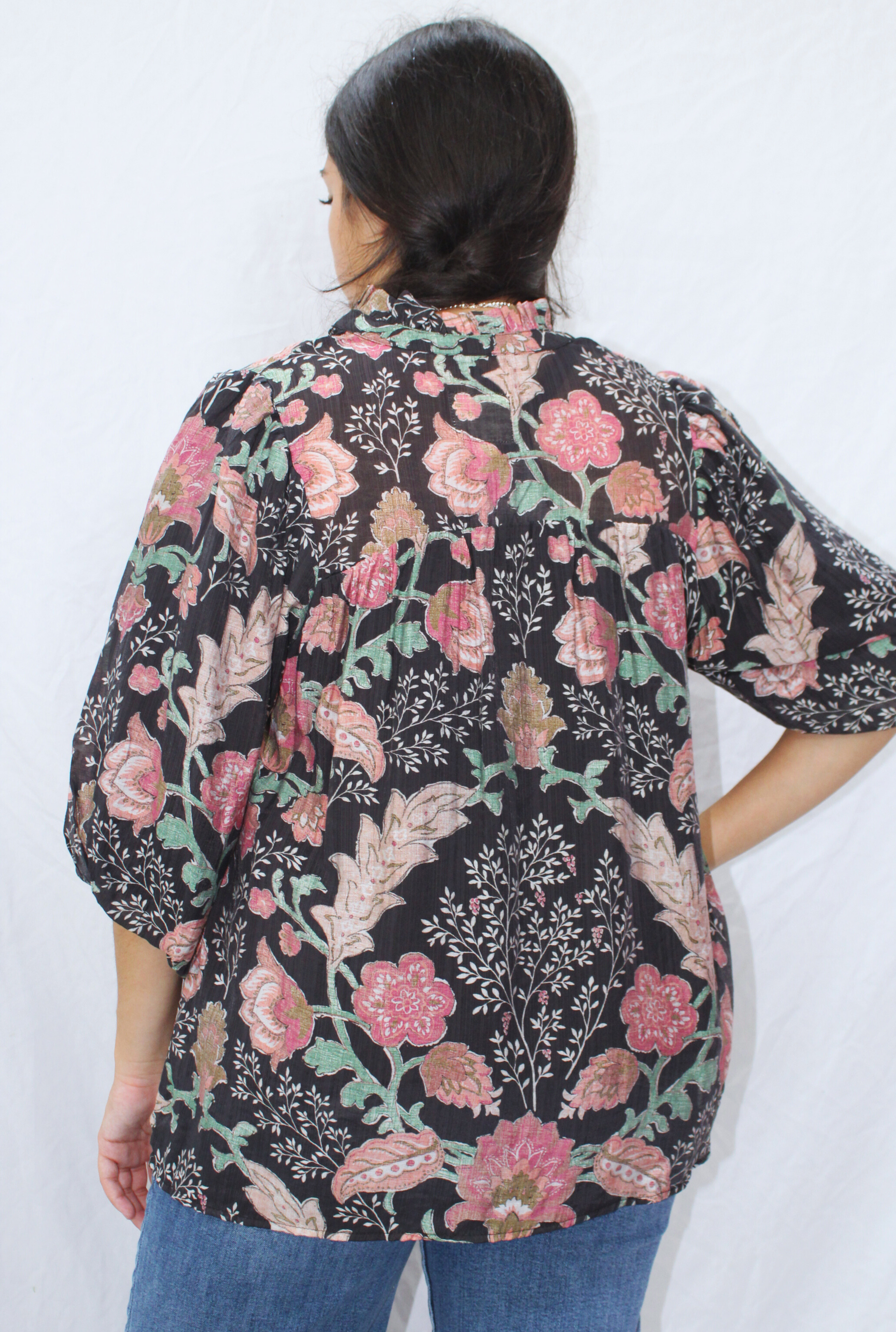 BLACK FLORAL BOHO TOP