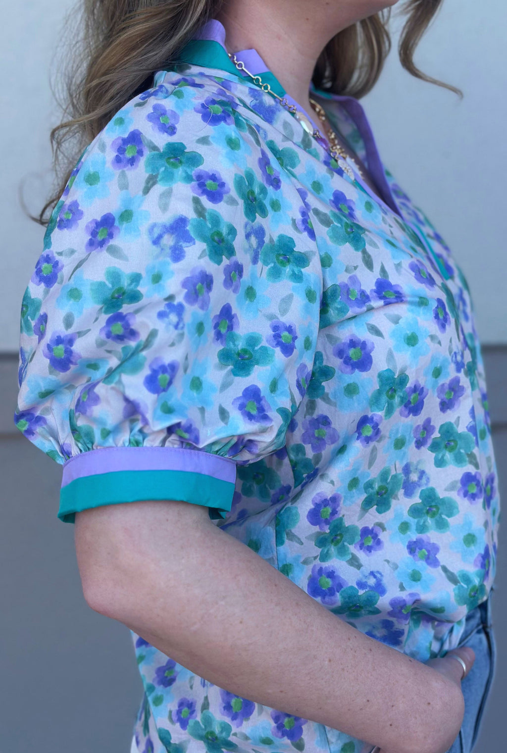 BLUE MAY FLOWERS TOP
