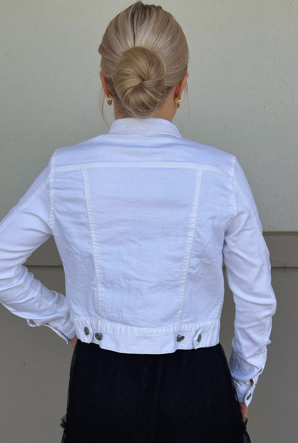 WHITE JEAN JACKET