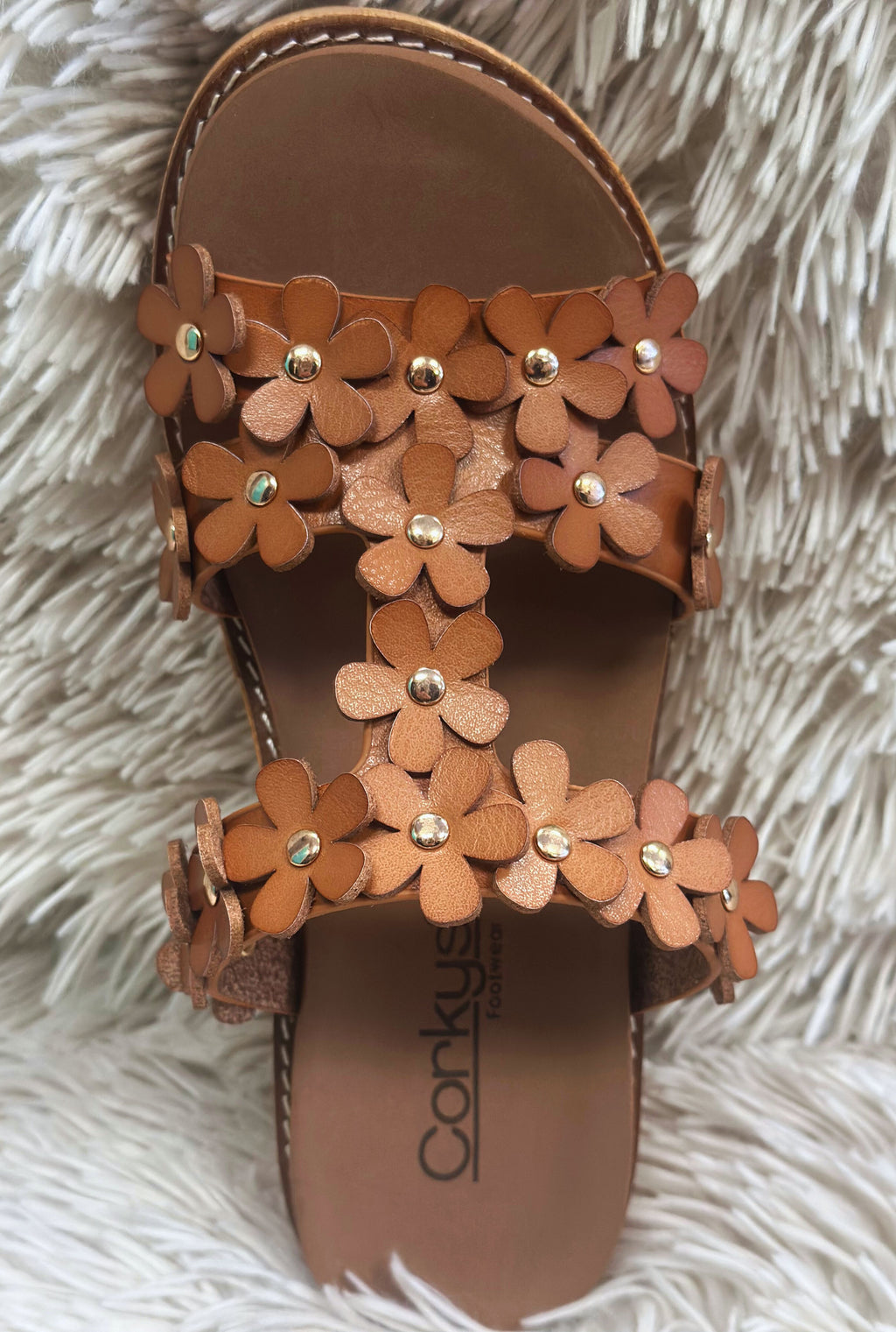 COGNAC MIC DROP WEDGES