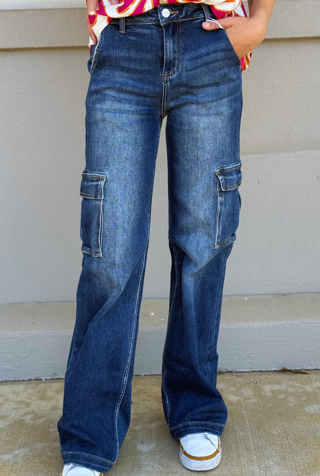 HIGH RISE WIDE CARGO JEANS