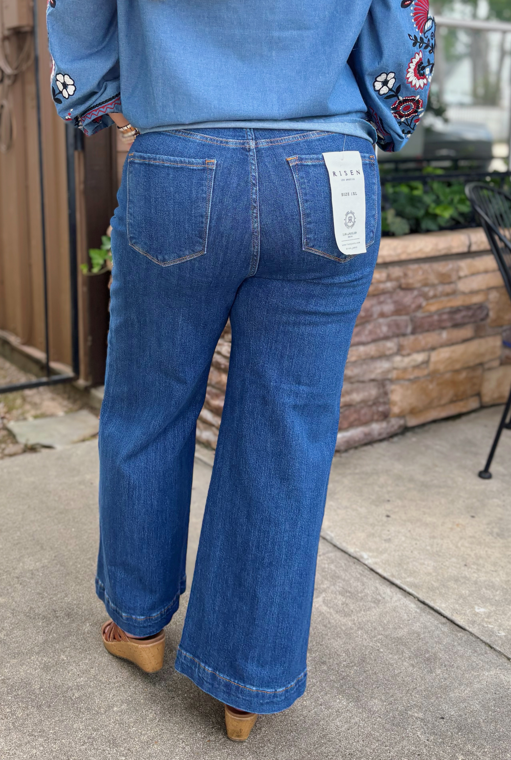 CURVY HIGH RISE CROP WIDE JEANS