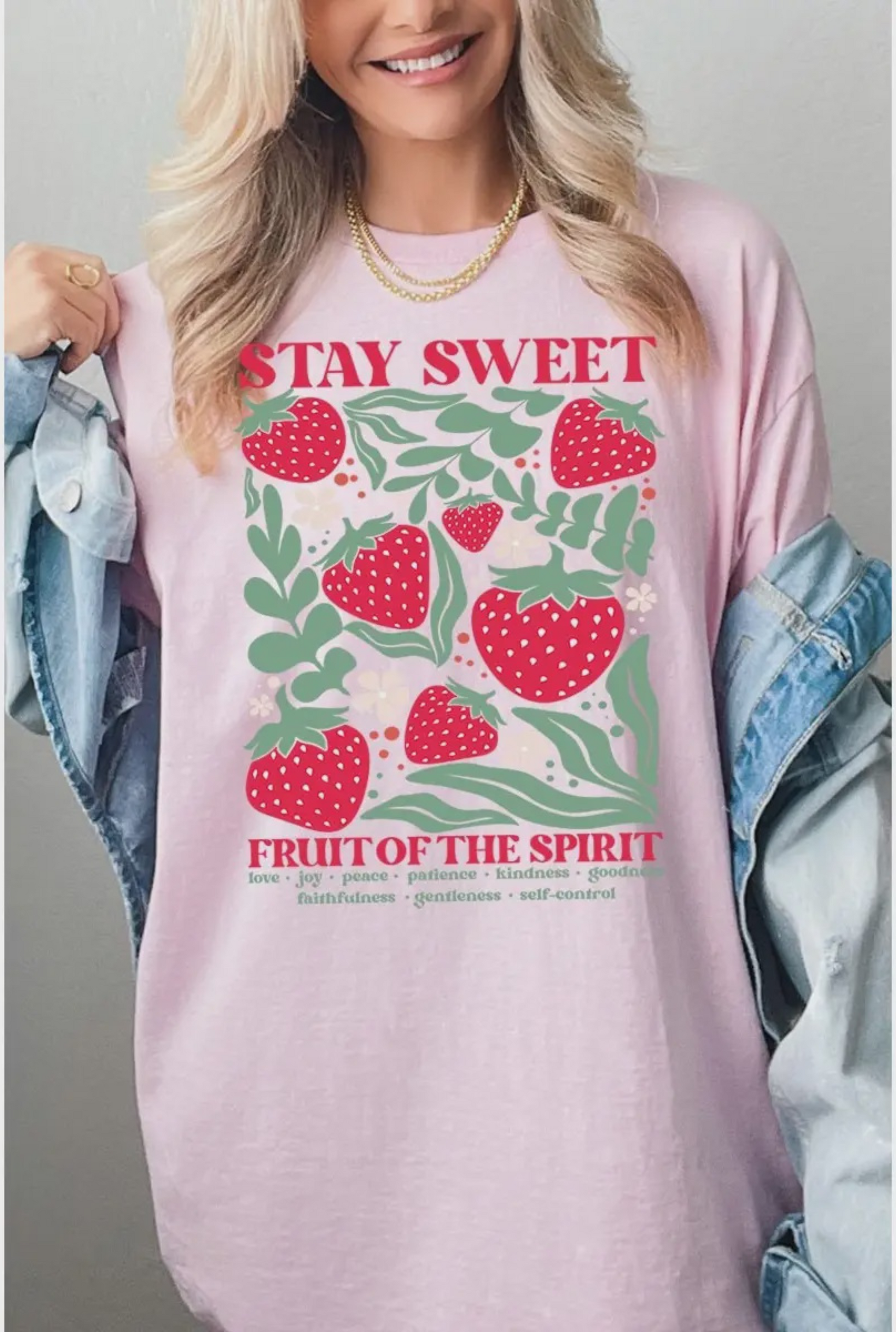 CURVY STAY SWEET GRAPHIC TEE