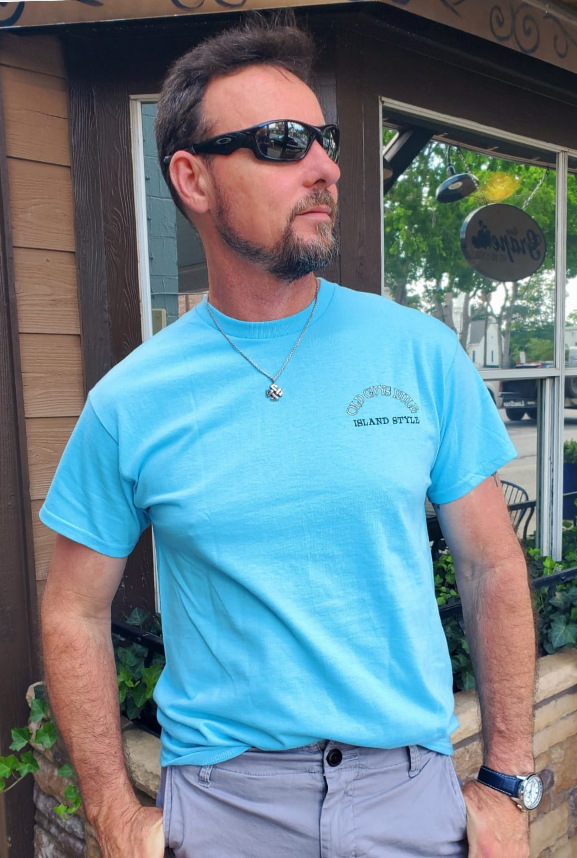 MEN'S LIVING THE DREAM TEE
