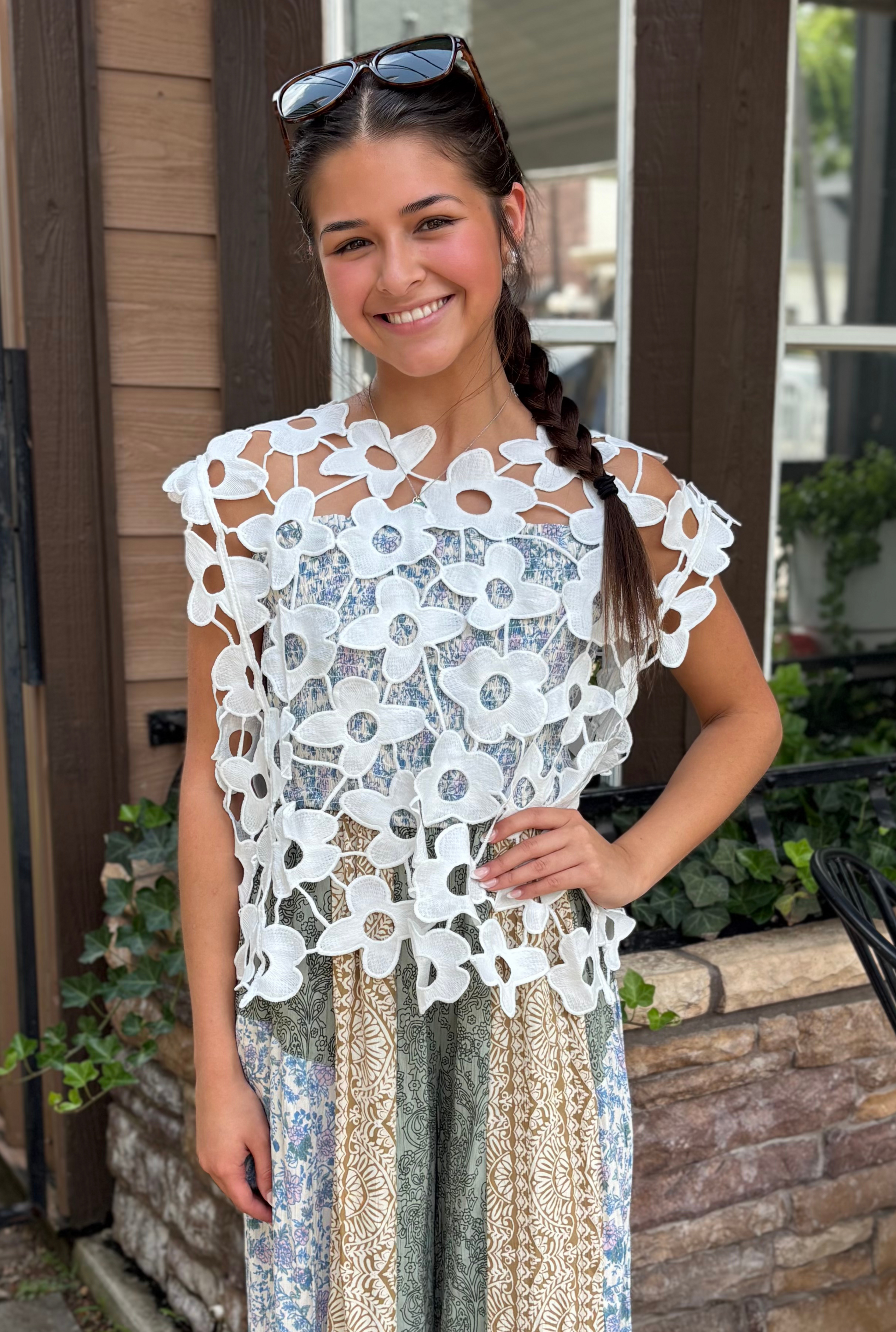 WHITE FLORAL LACE VEST
