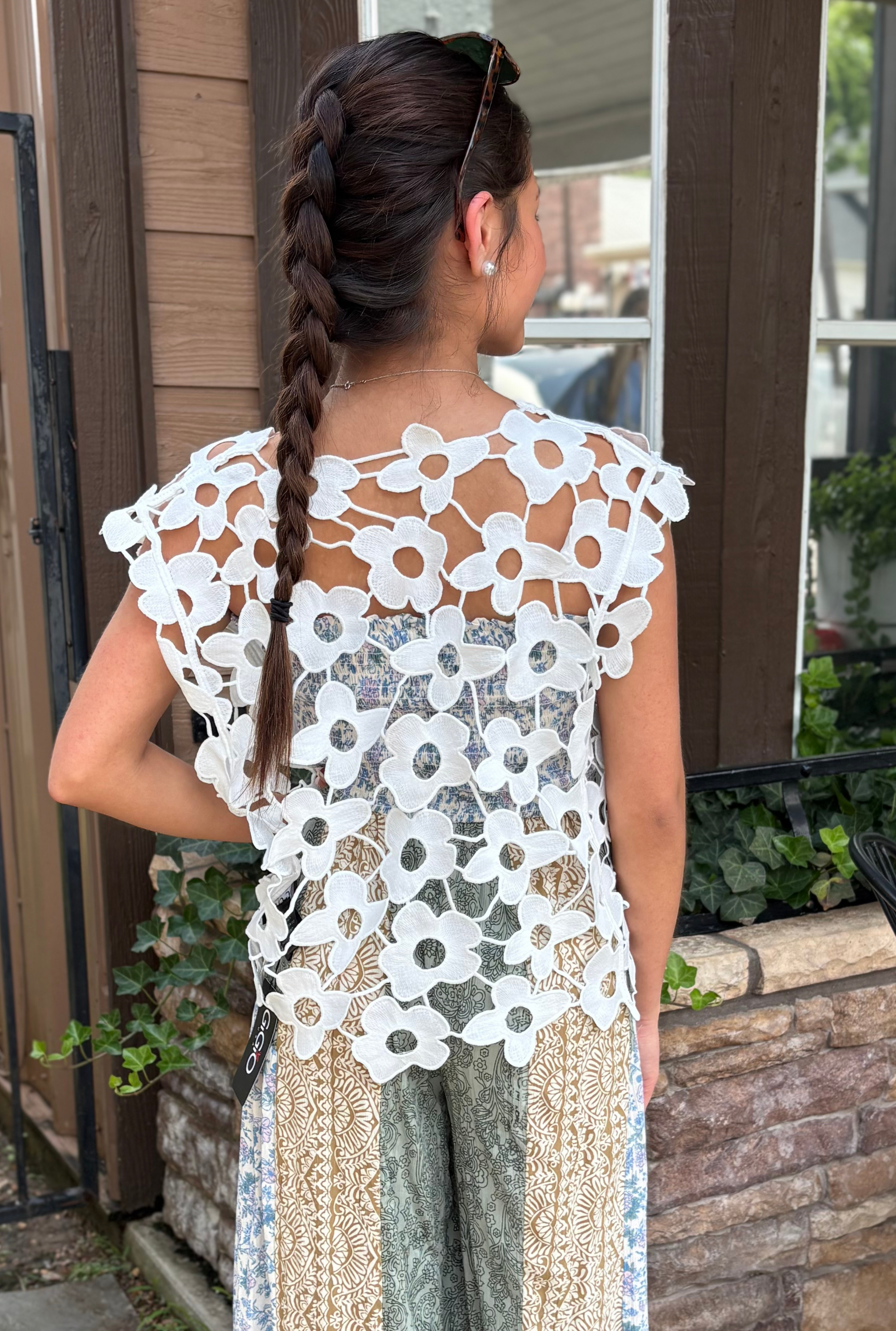 WHITE FLORAL LACE VEST