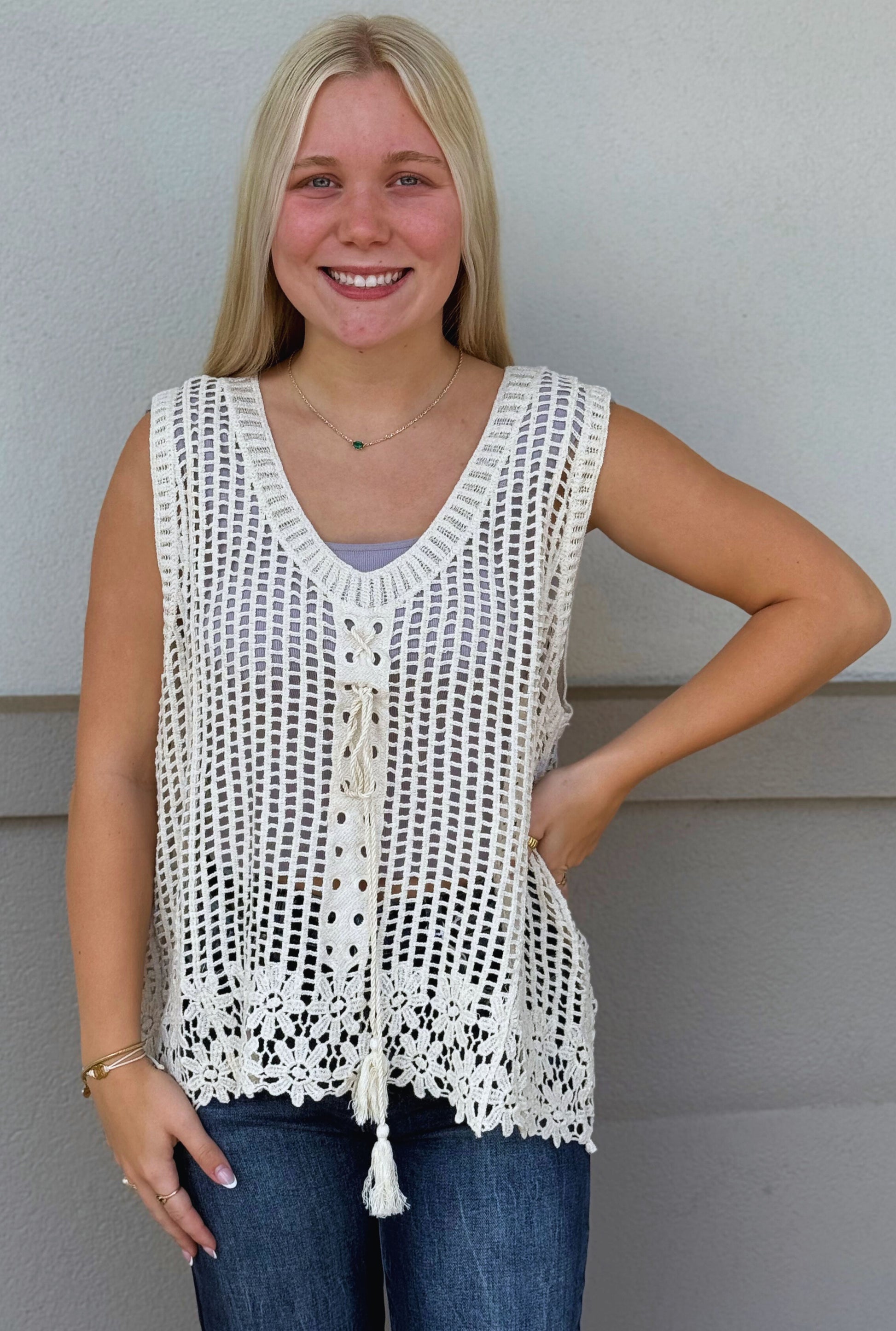 CREAM POL VEST