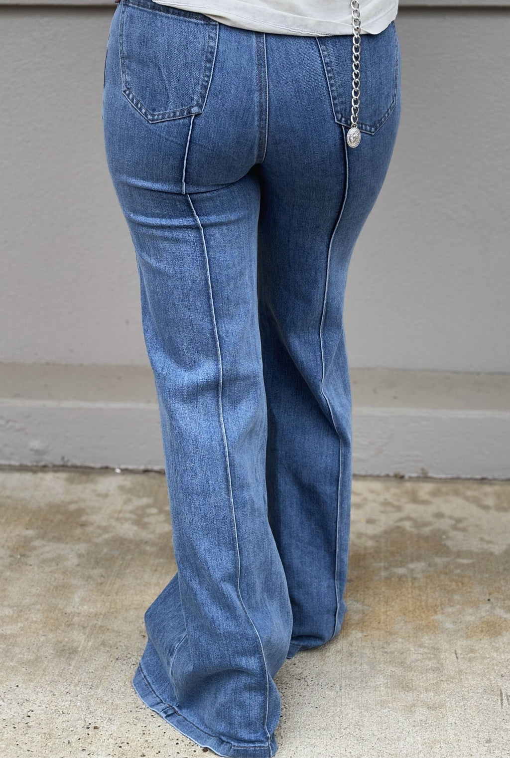 FREE MARKET WASHED DENIM JEANS