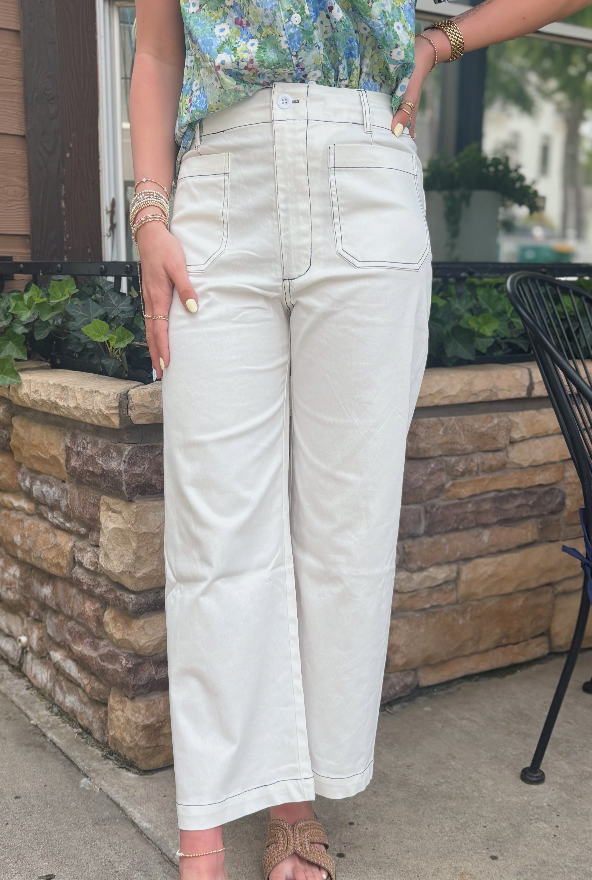IVORY ANKLE CONTRACT STITCHING PANTS