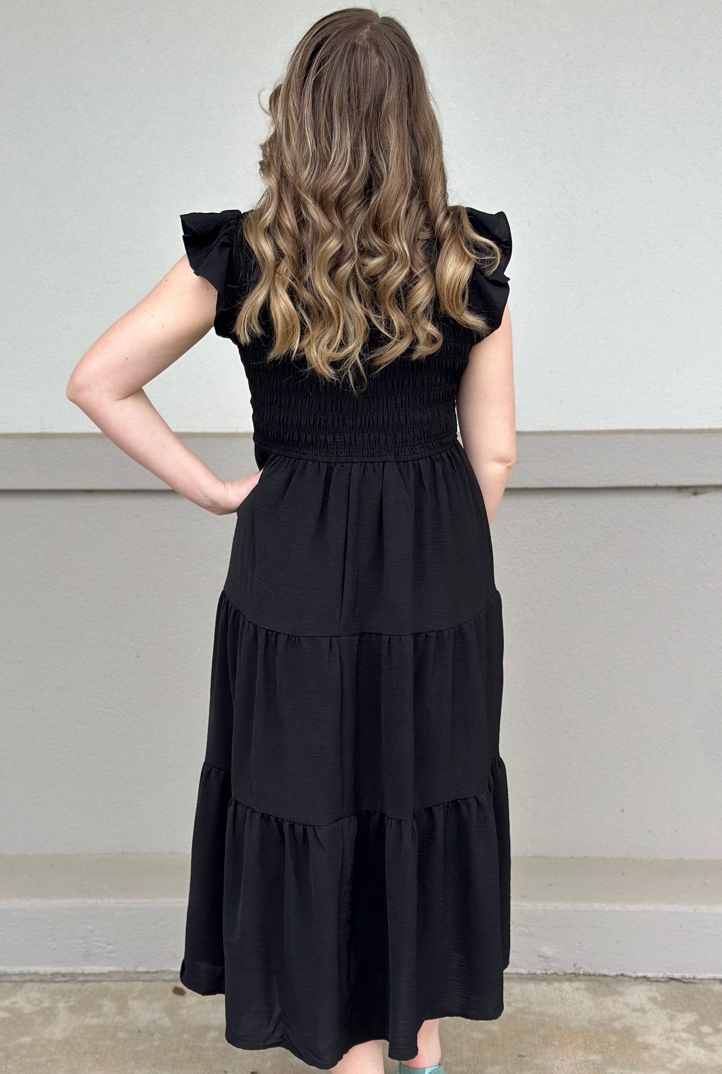 BLACK FLUTTER DRESS