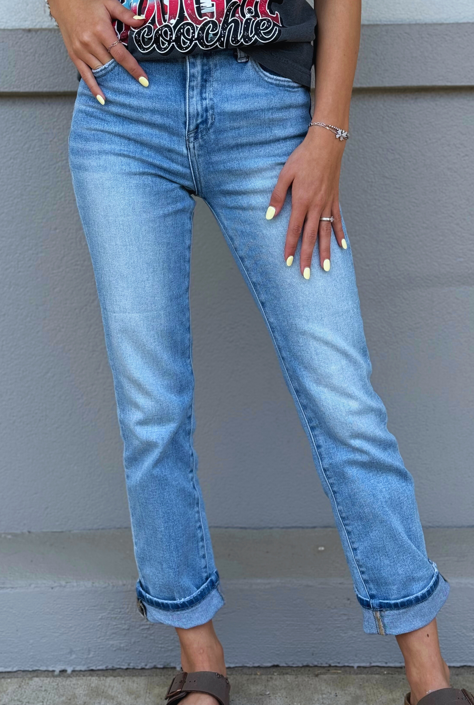 HIGH RISE ANKLE STRAIGHT CUFFED JEANS