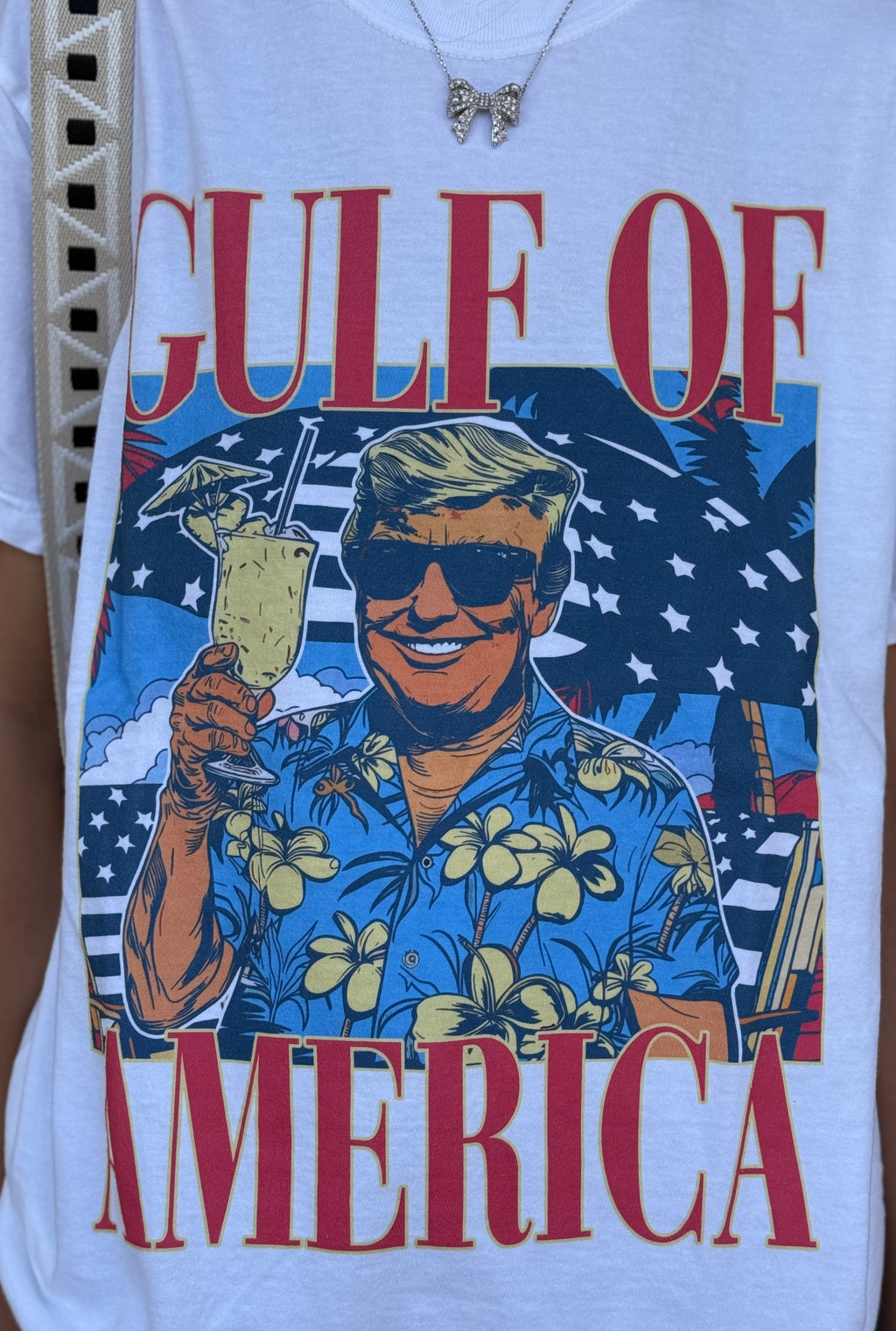 TRUMP GULF OF AMERICA PINA COLADA GRAPHIC TEE