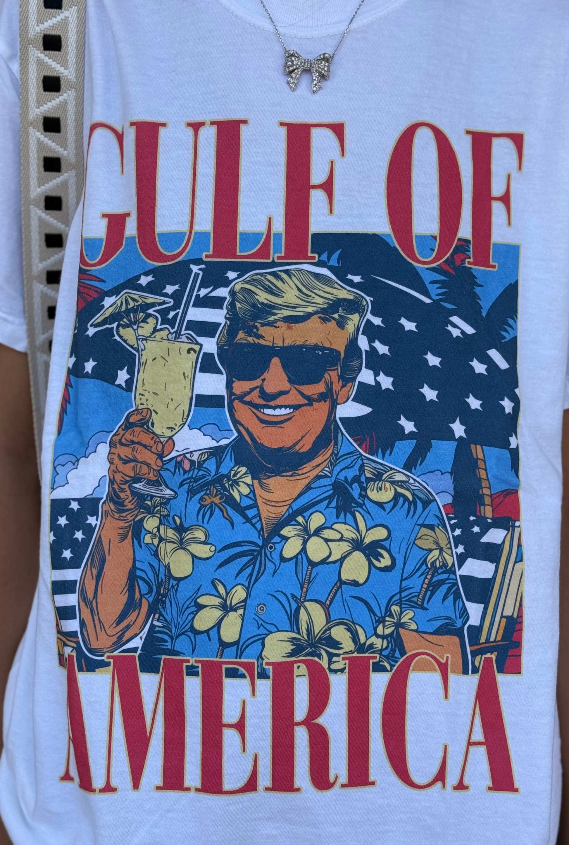 TRUMP GULF OF AMERICA PINA COLADA GRAPHIC TEE