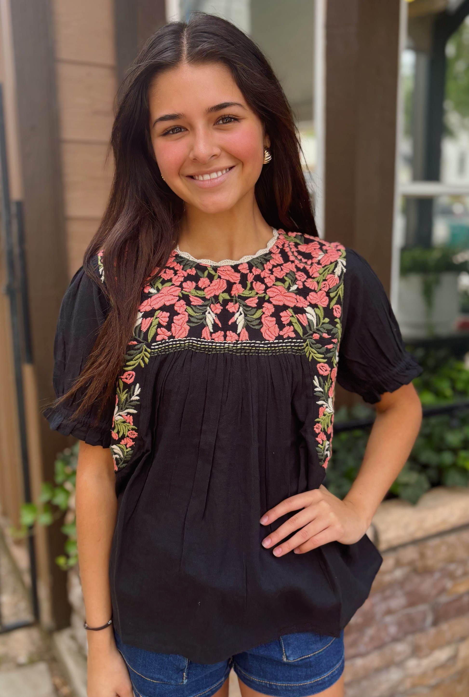 BLACK FLORAL LOVE TOP