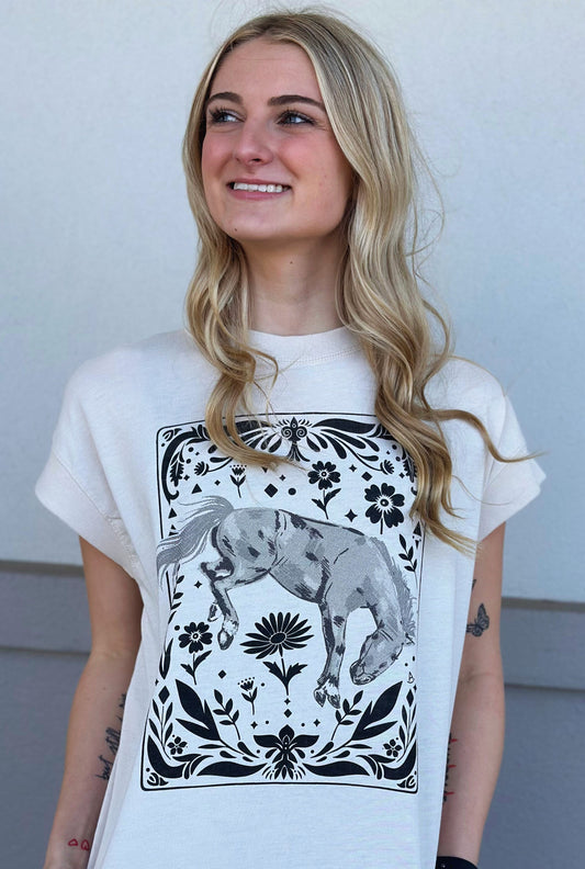 LEAVE HER WILD GRAPHIC TEE