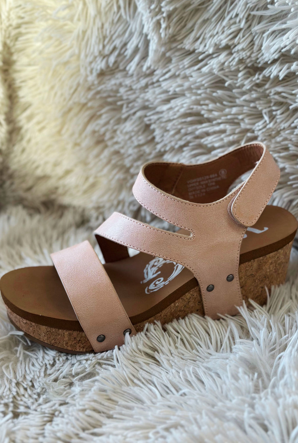 BLUSH CASPER 2 WEDGES
