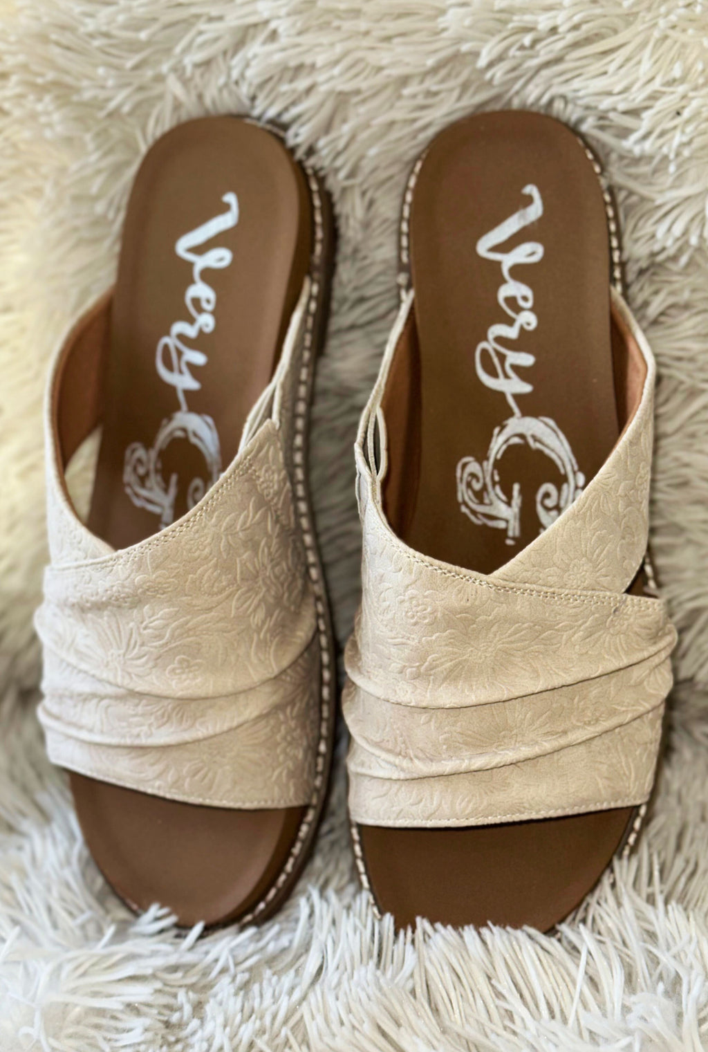 CREAM JOLENE TOOLED SANDAL