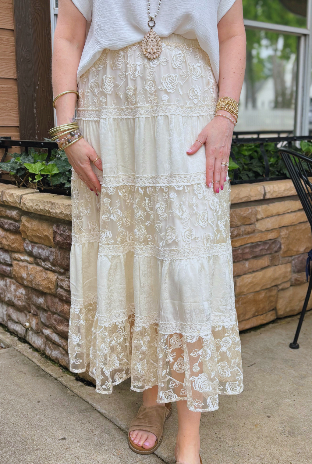 CREAM MIKAYLA SKIRT