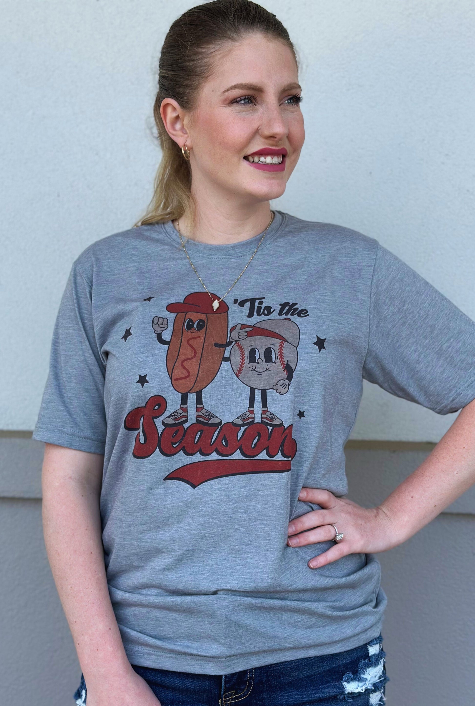 BASEBALL SEASON GRAPHIC TEE