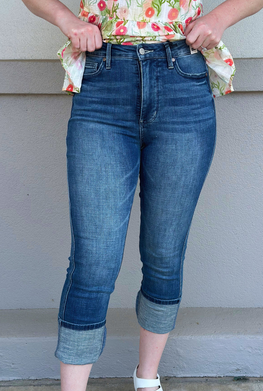 HW Tummy Control Back Shield Pkts & Cuff Capri