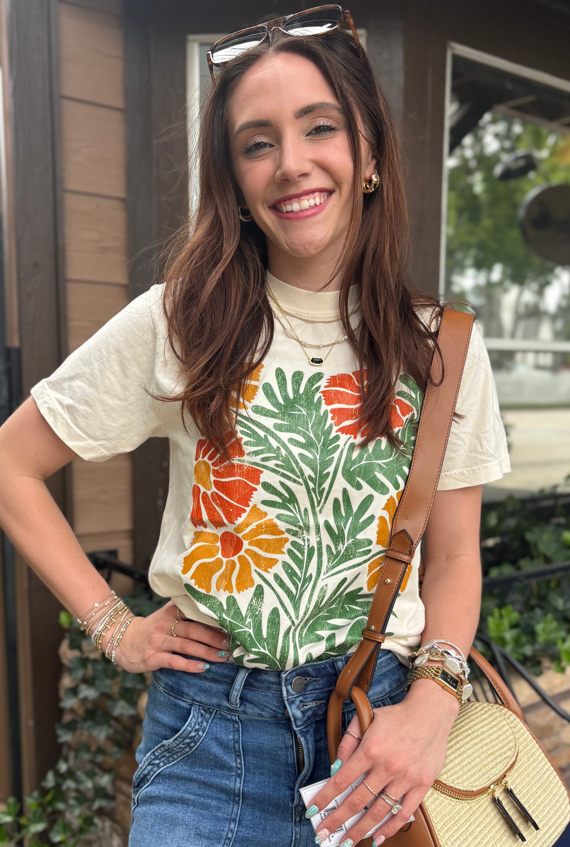 IVORY WILDFLOWER GRAPHIC TEE