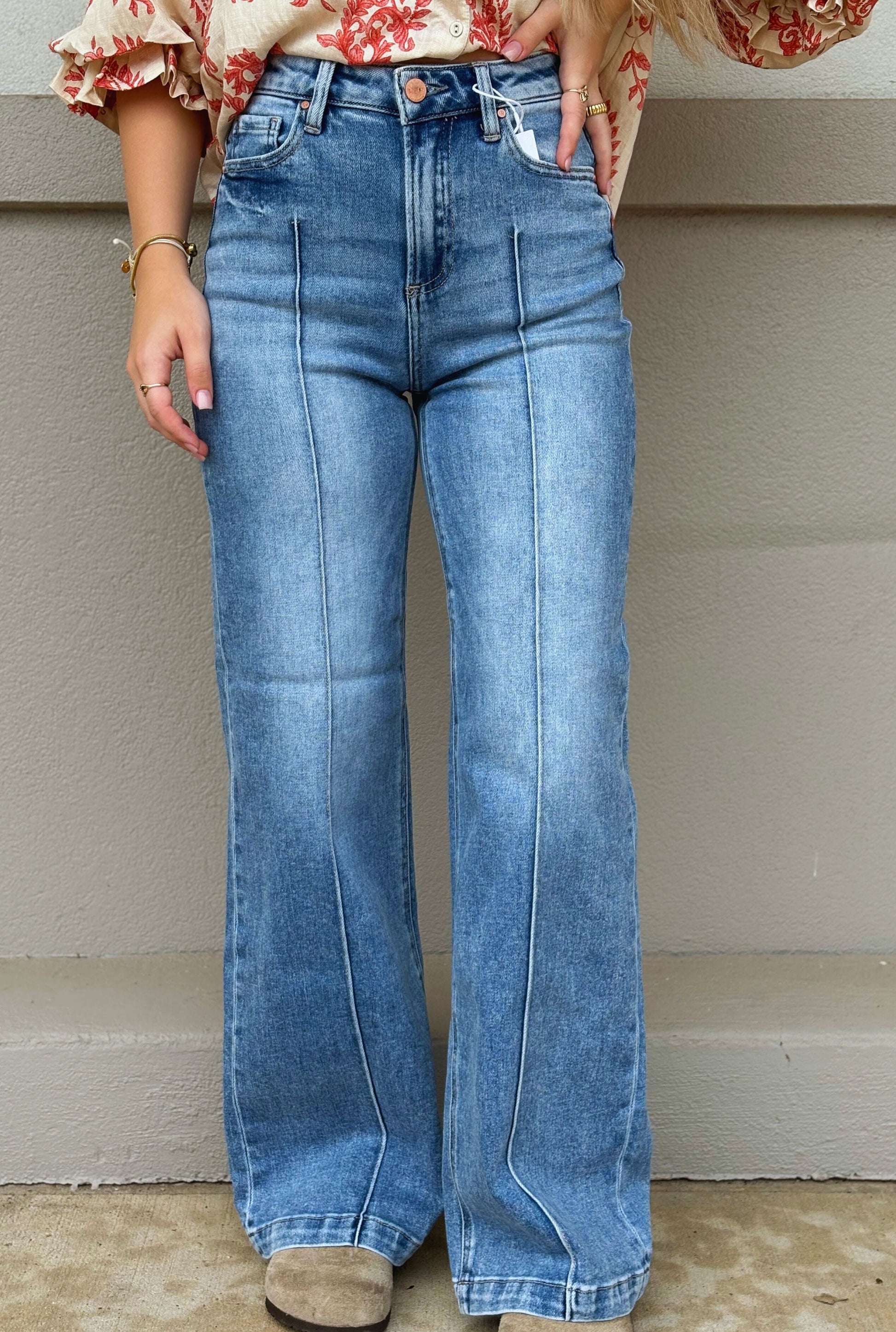 HIGH WAIST WIDE LEG PINTUCK DETAILED JEANS