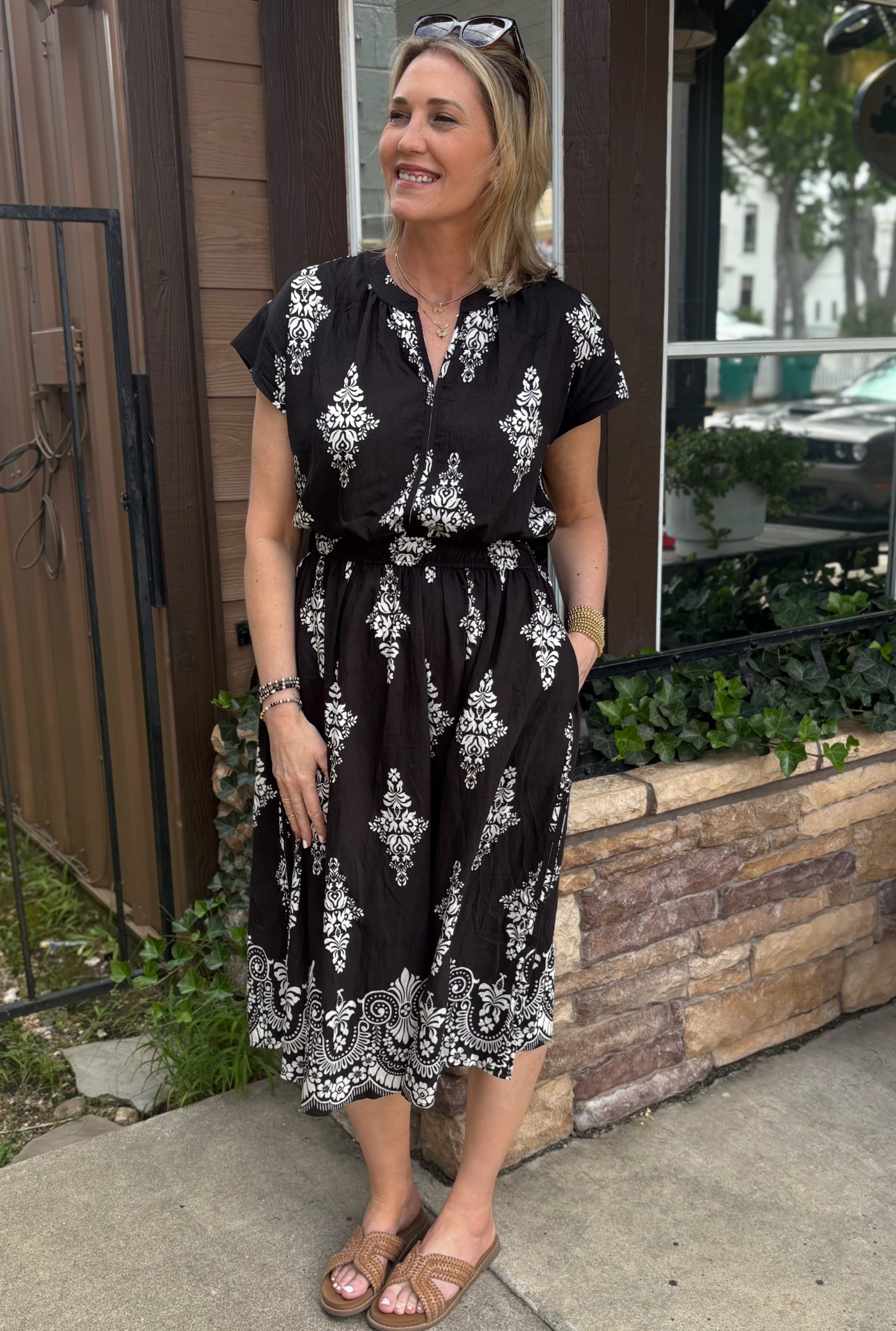 BLACK GREECE DRESS