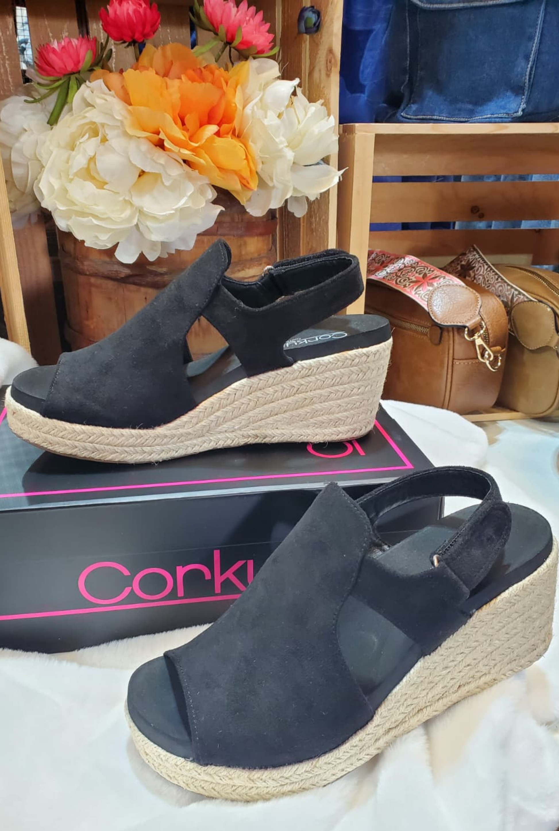 BLACK FAUX SUEDE POSE WEDGES