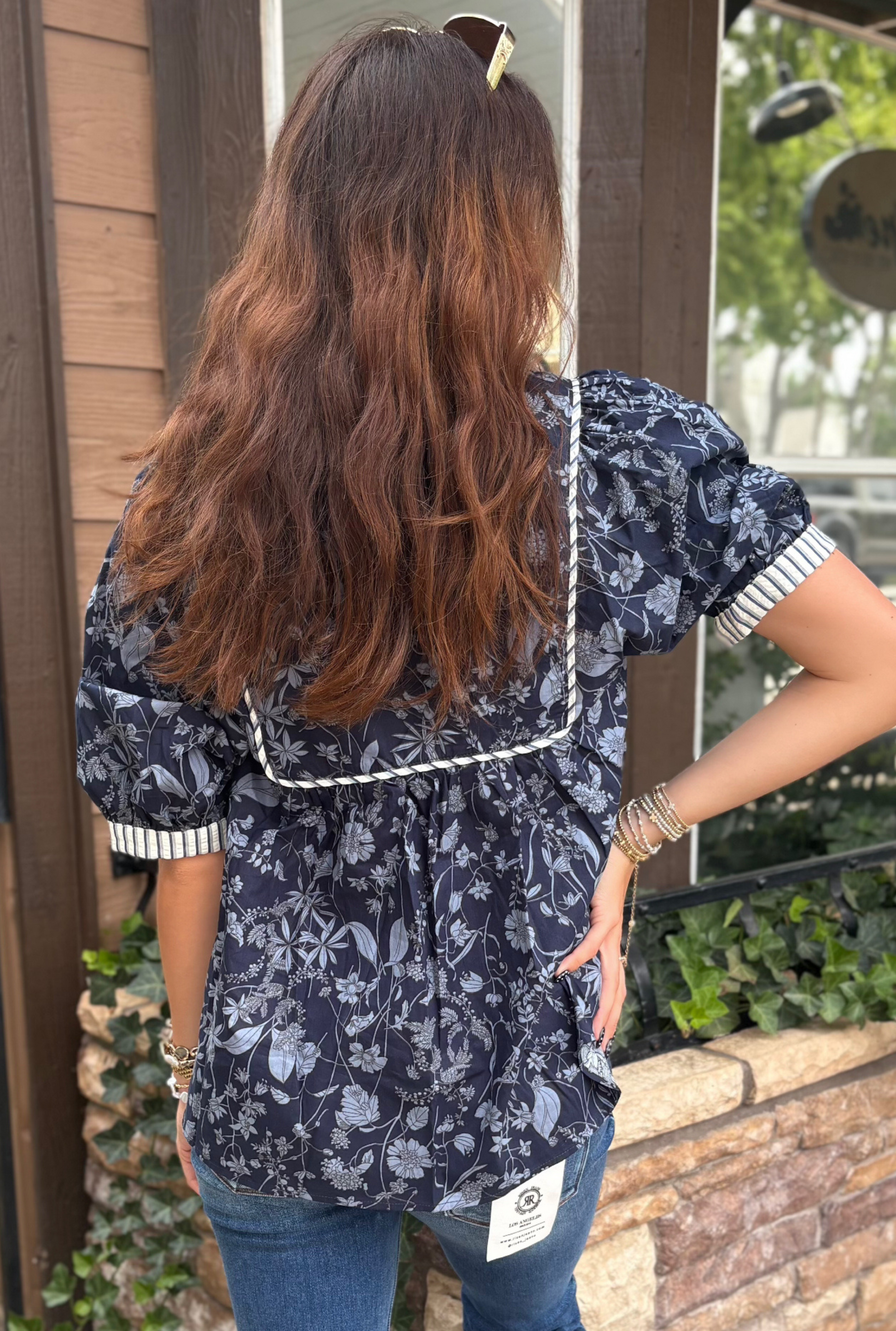 NAVY ABBY TOP
