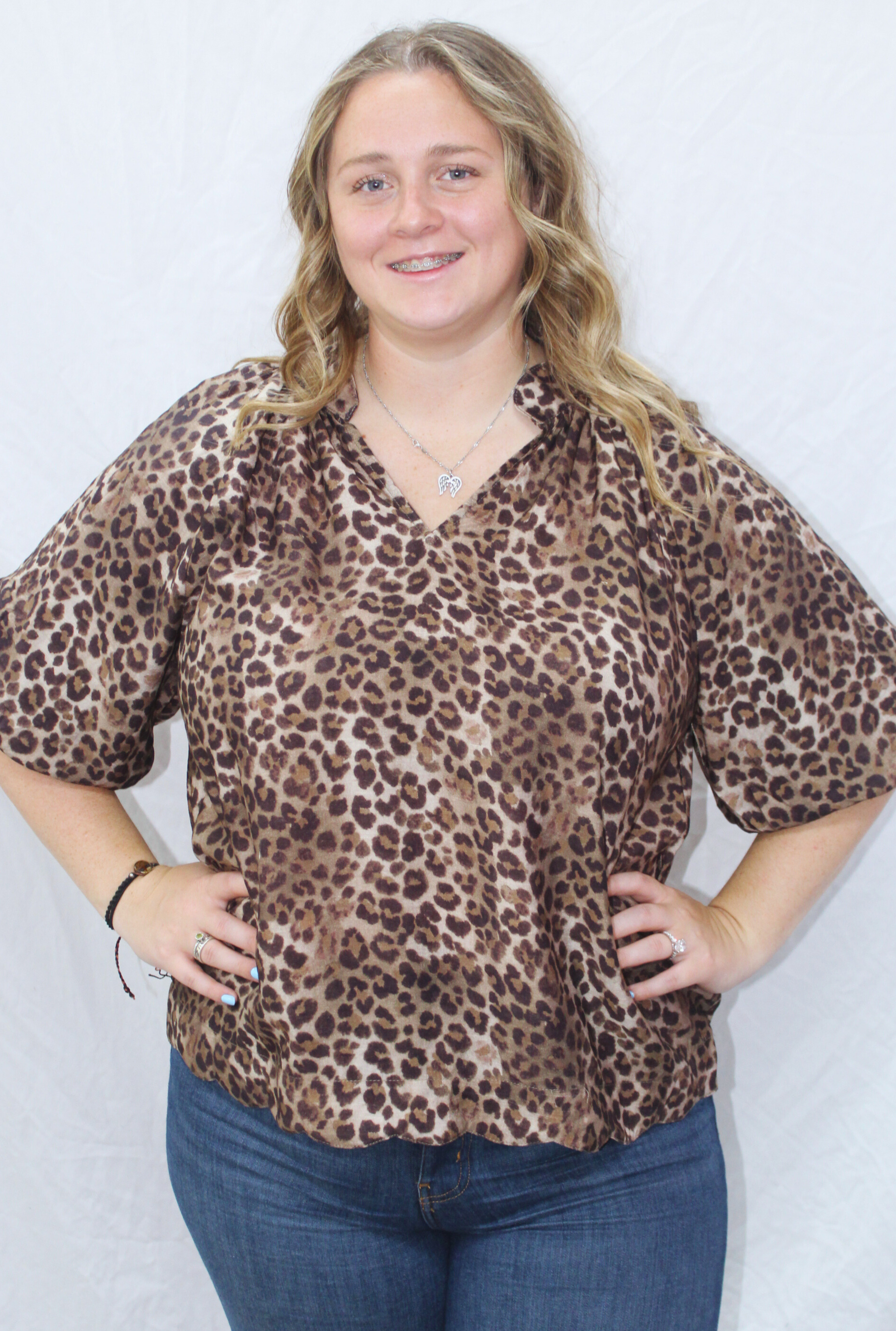 CURVY LEOPARD LANEY TOP
