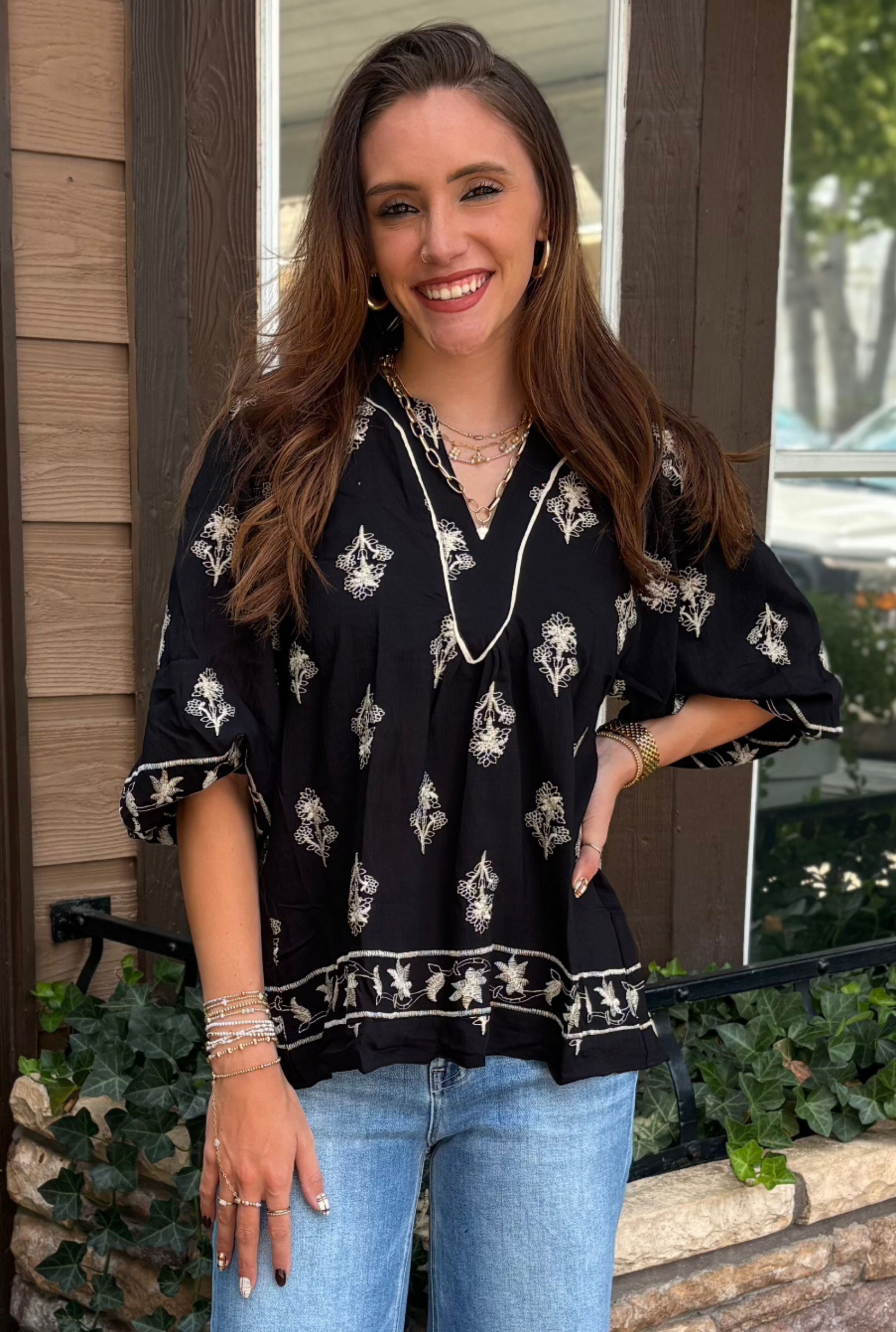 BLACK EMBROIDERED TOP