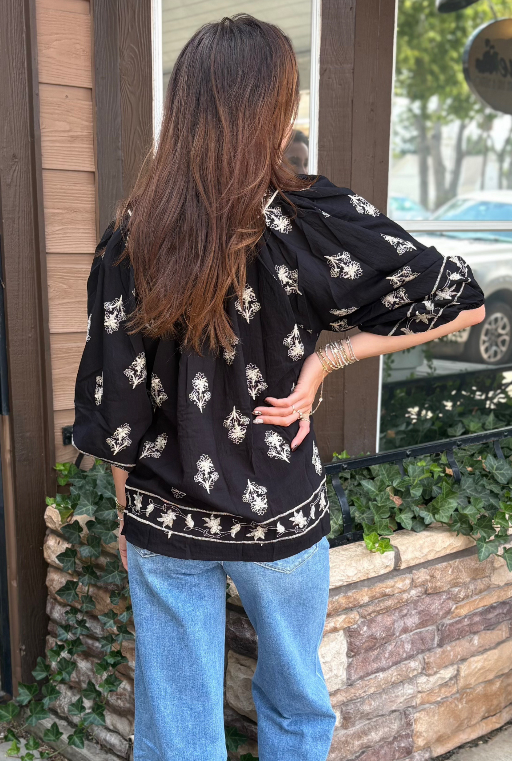 BLACK EMBROIDERED TOP
