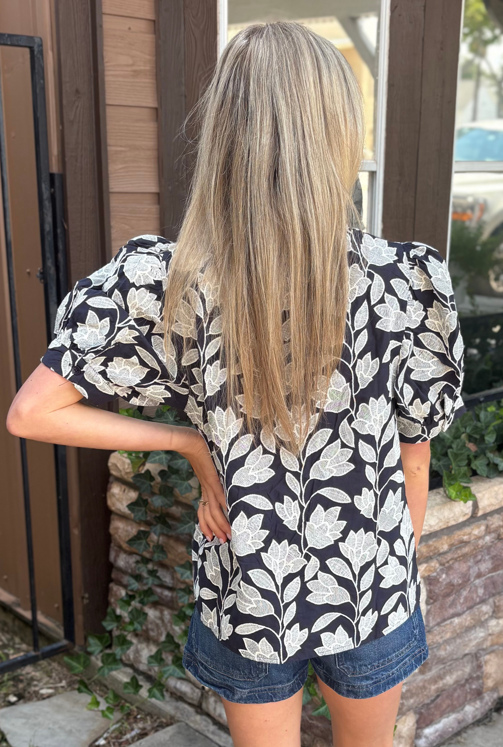 NAVY CASSIE TOP