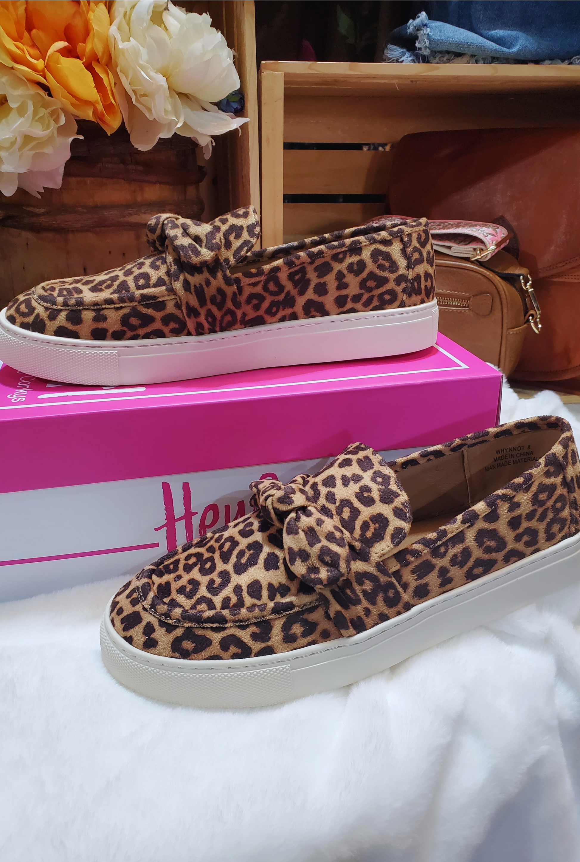 CAMEL FAUX SUEDE WHY KNOT