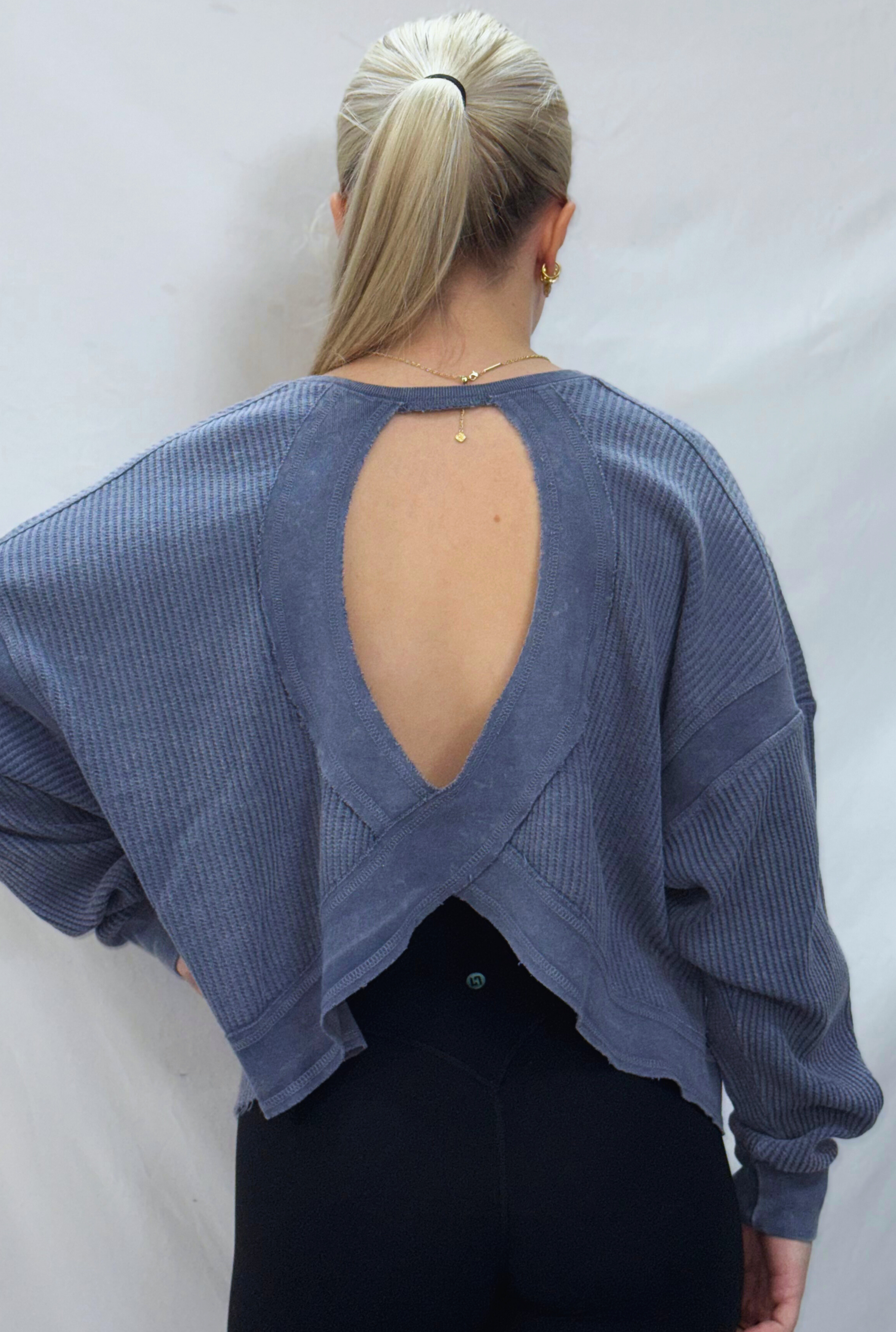 NAVY TWIST SWEATER