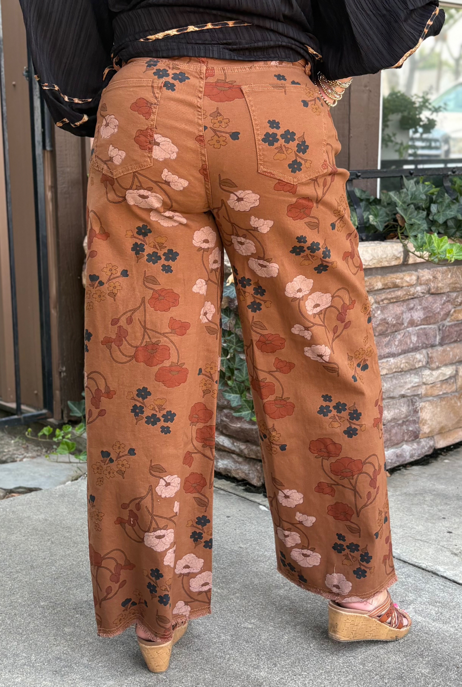 CURVY FALL FAV PANTS