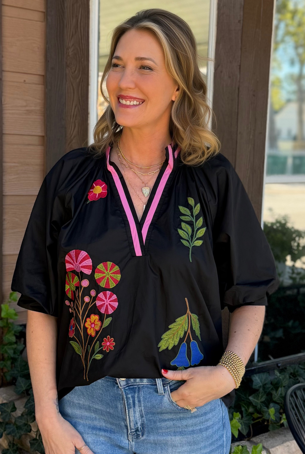 BLACK EMBROIDERED FLORAL TOP