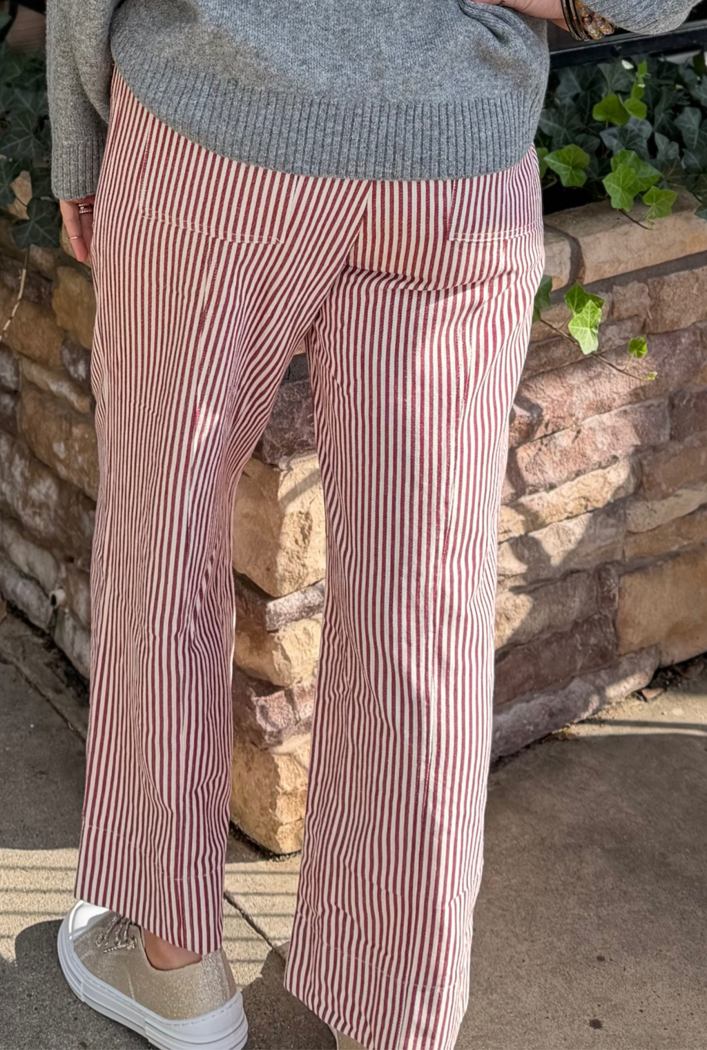 RED STRIPED WIDE LEG PANTS