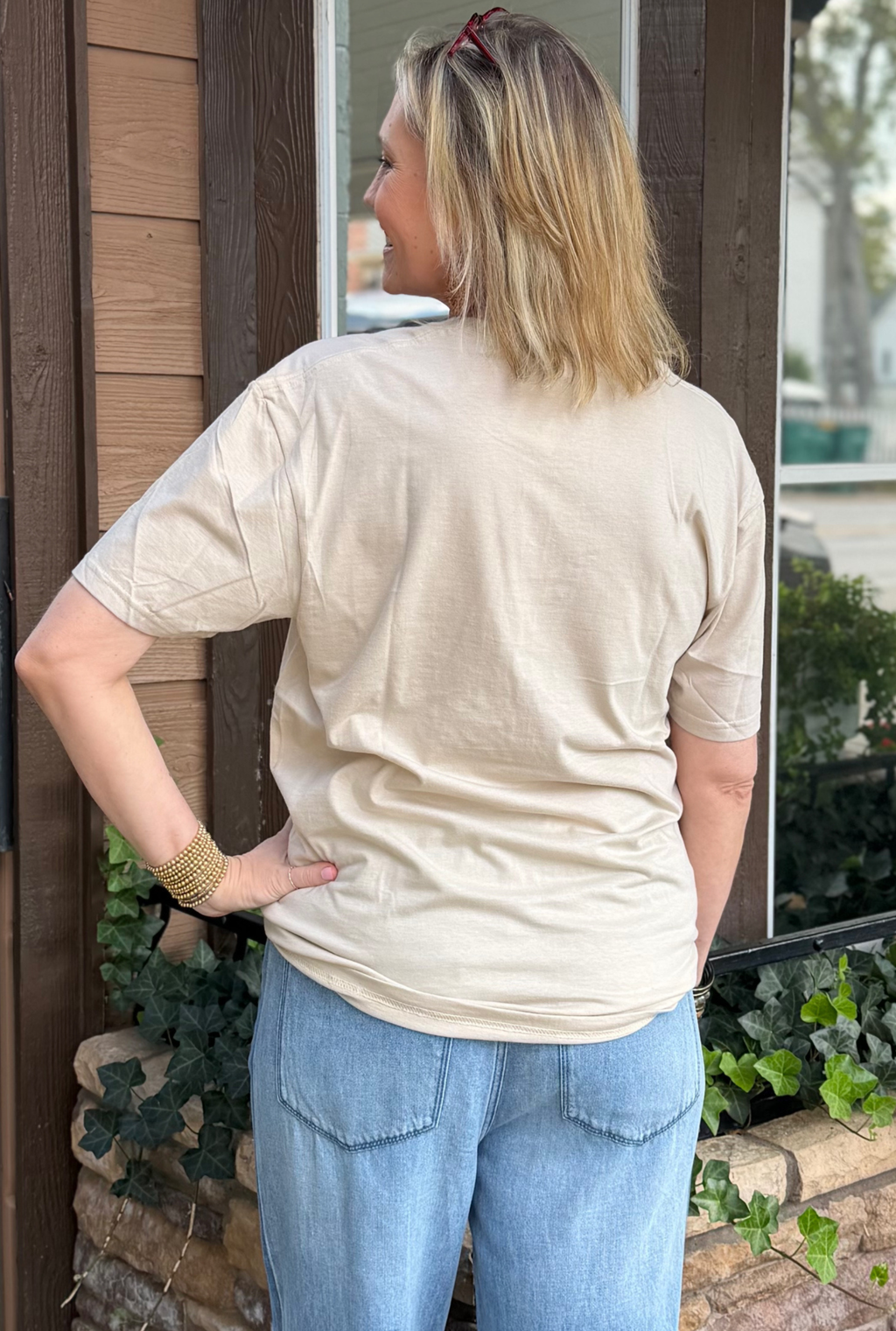 CHEETAH MERRY CHRISTMAS GRAPHIC TEE