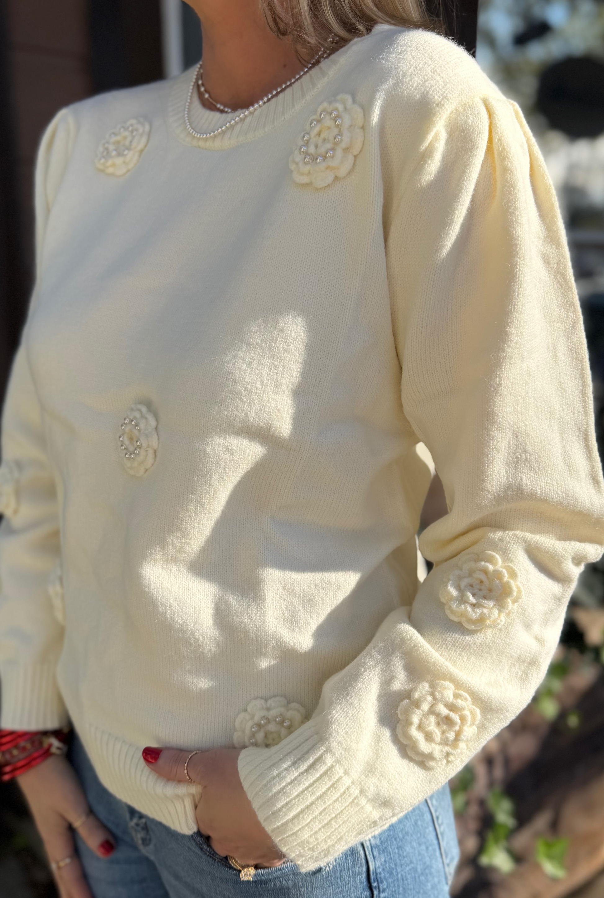 PEARL FLORAL SWEATER