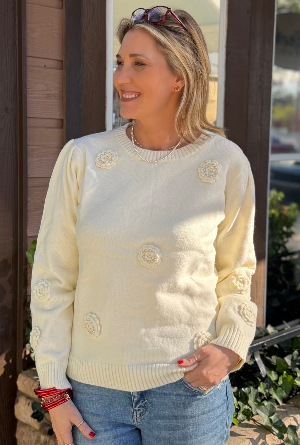PEARL FLORAL SWEATER