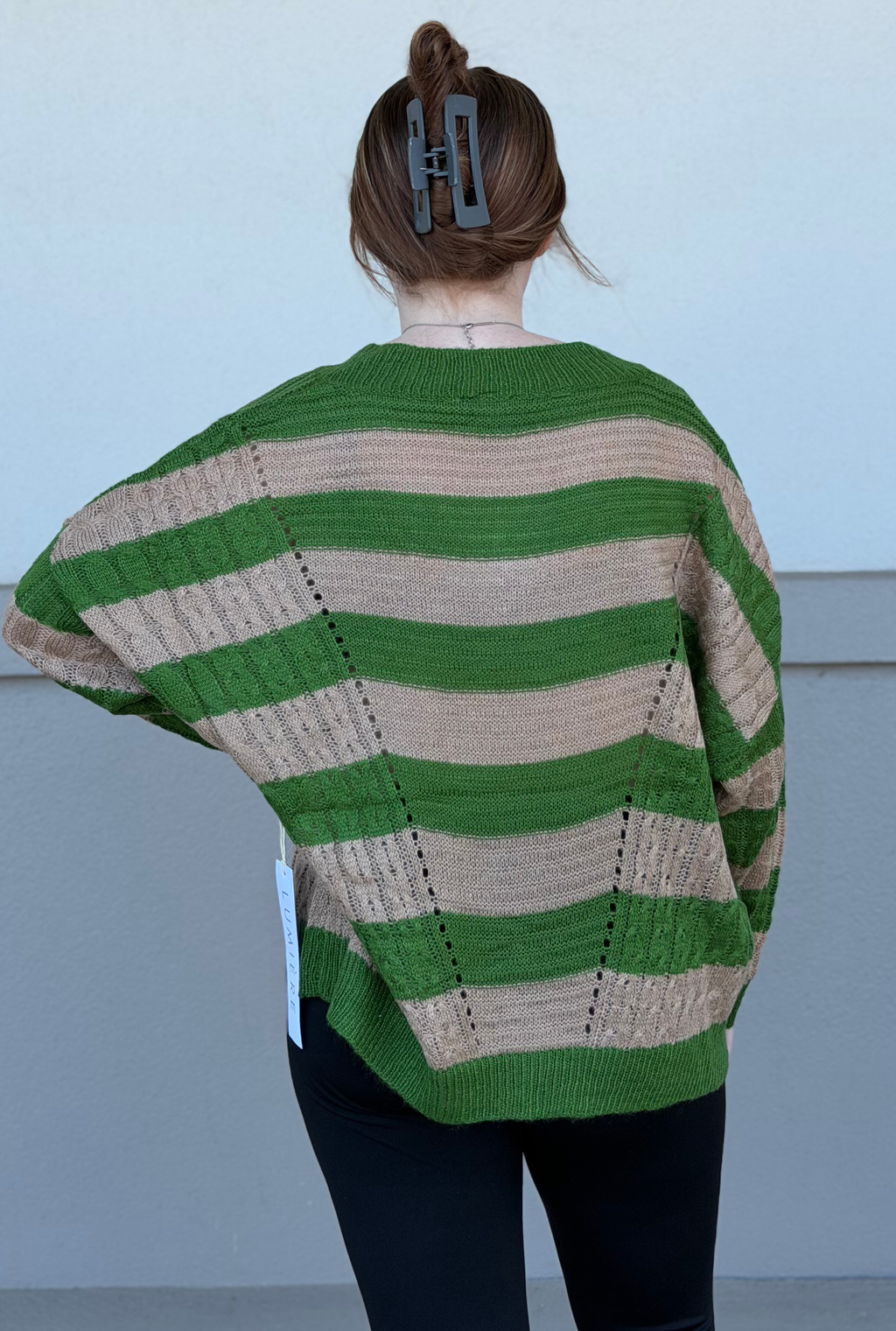 GREEN/TAUPE SWEATER