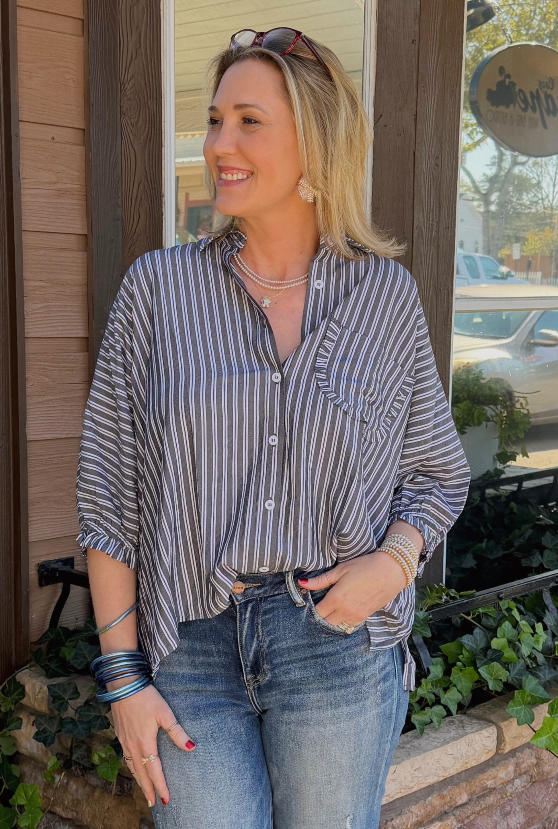 STRIPED BUTTON DOWN TOP
