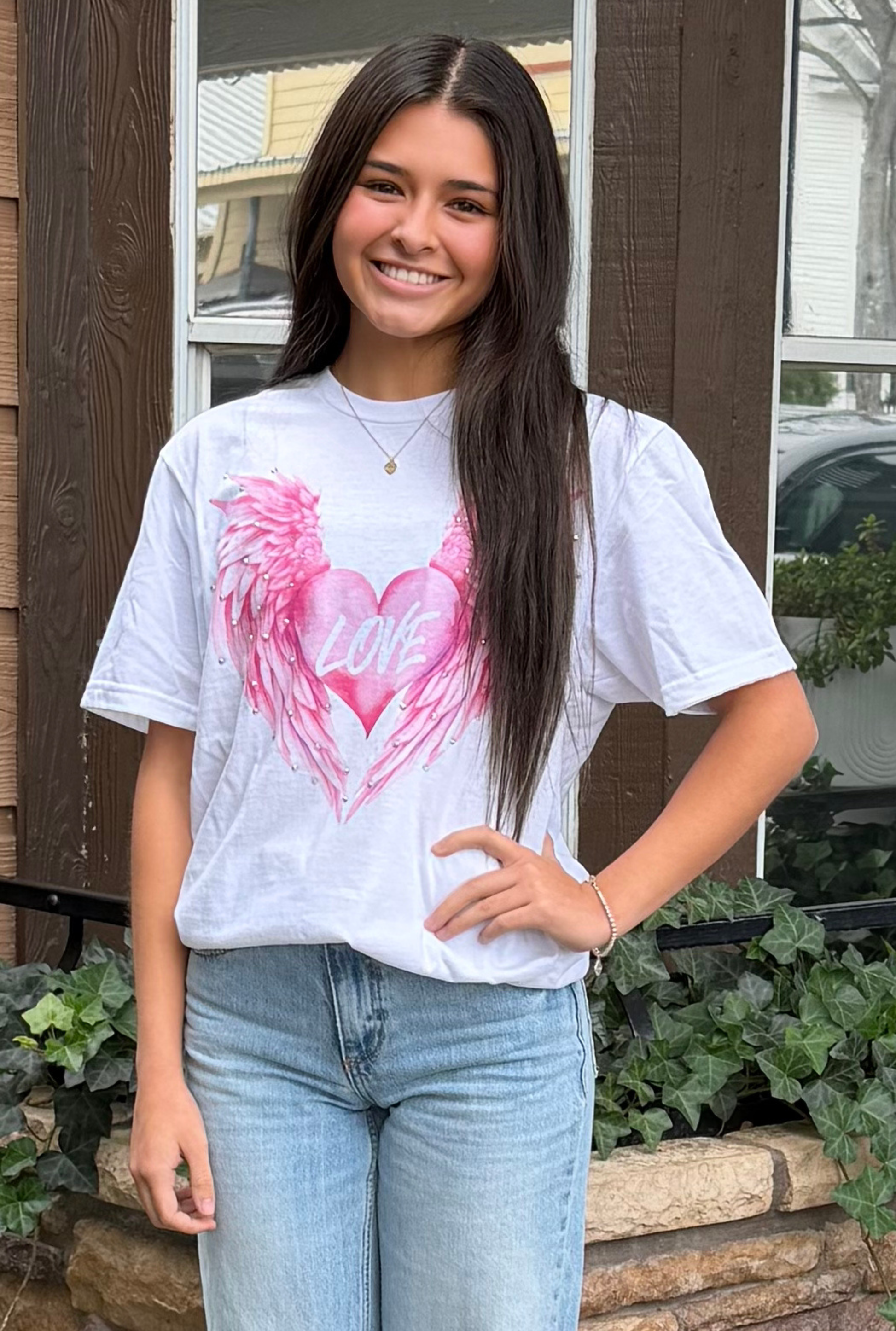 LOVE HEART WINGS GRAPHIC TEE