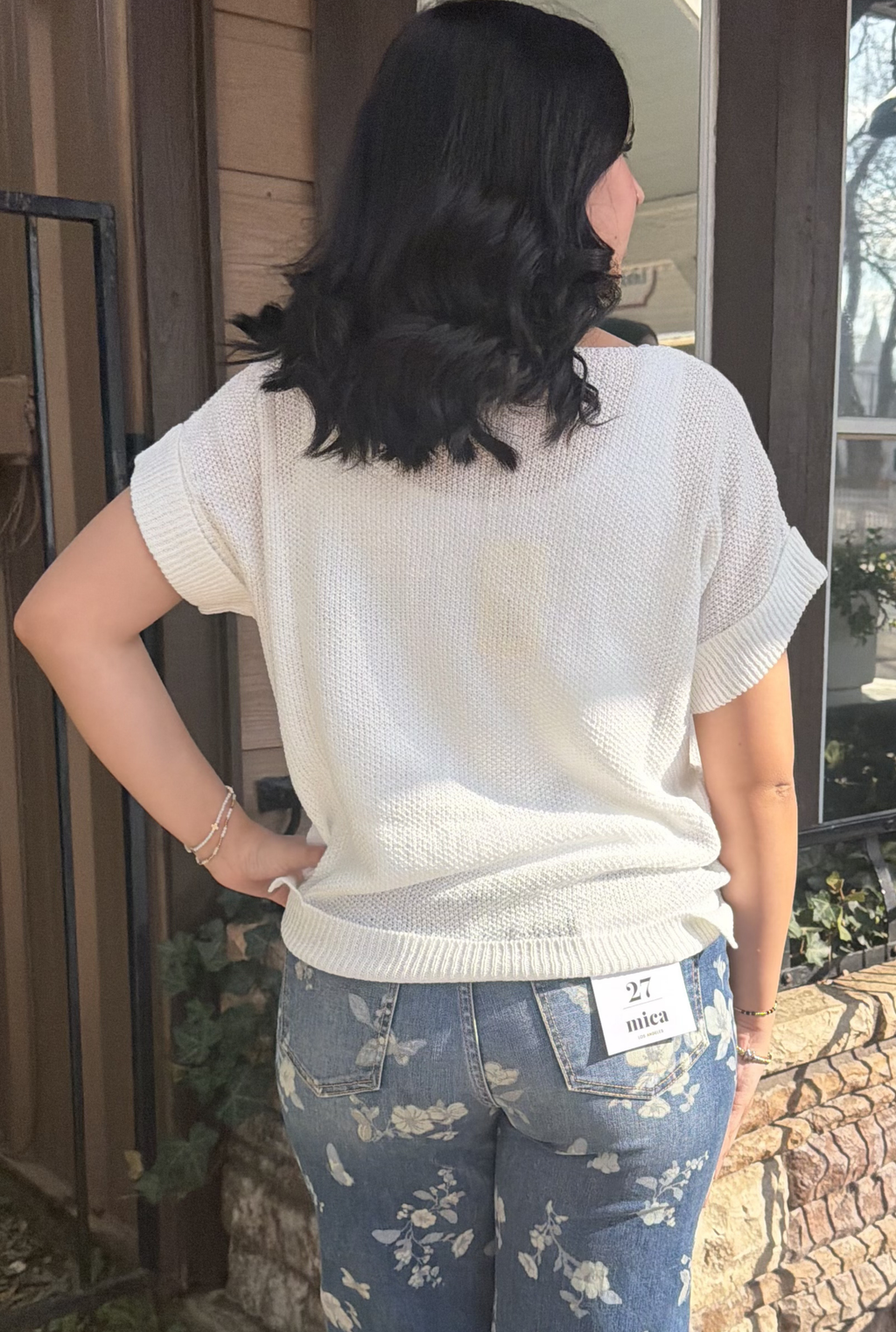 WHITE SUMMER TOP